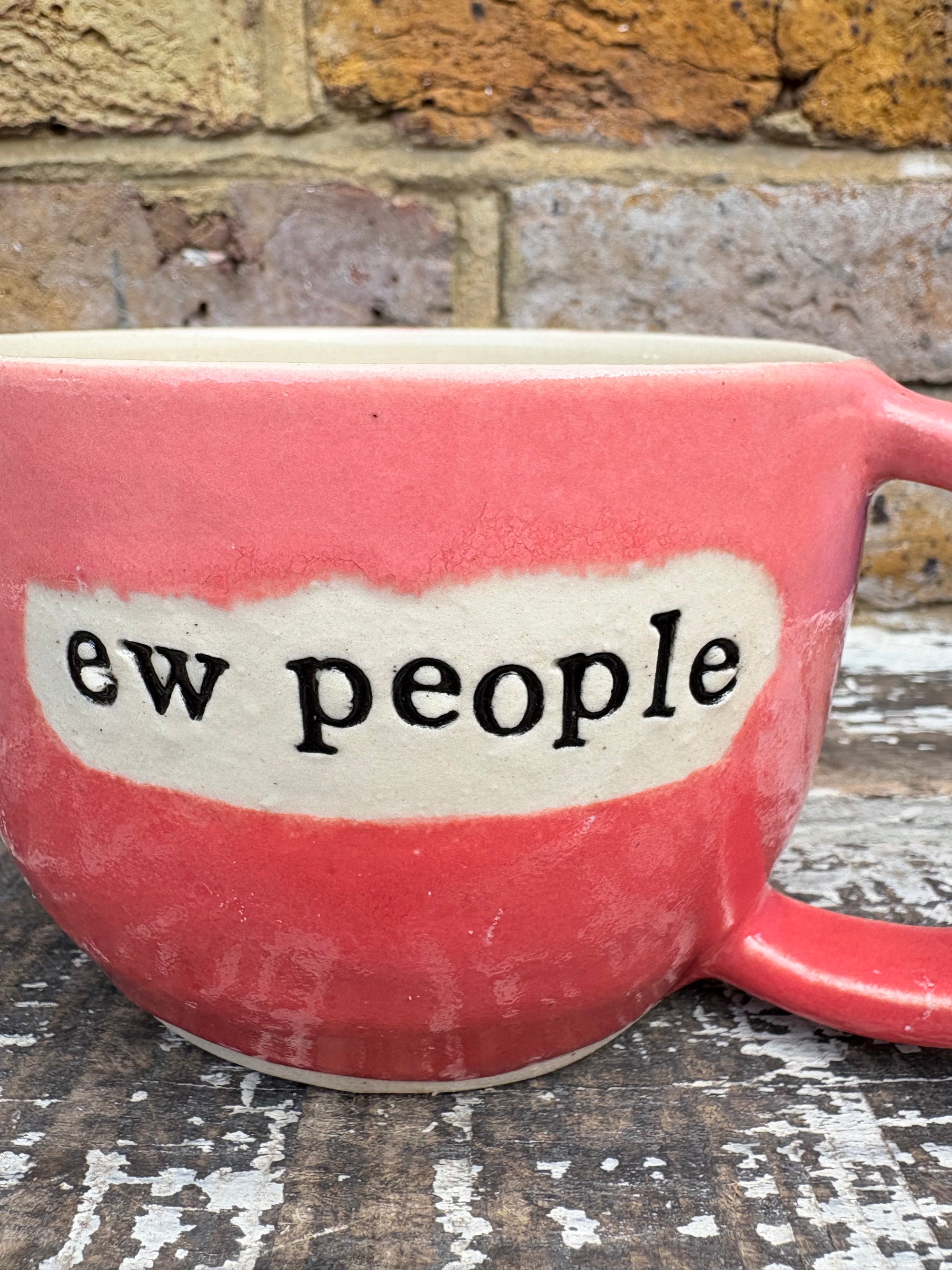 "ew, people" mug (Pink)