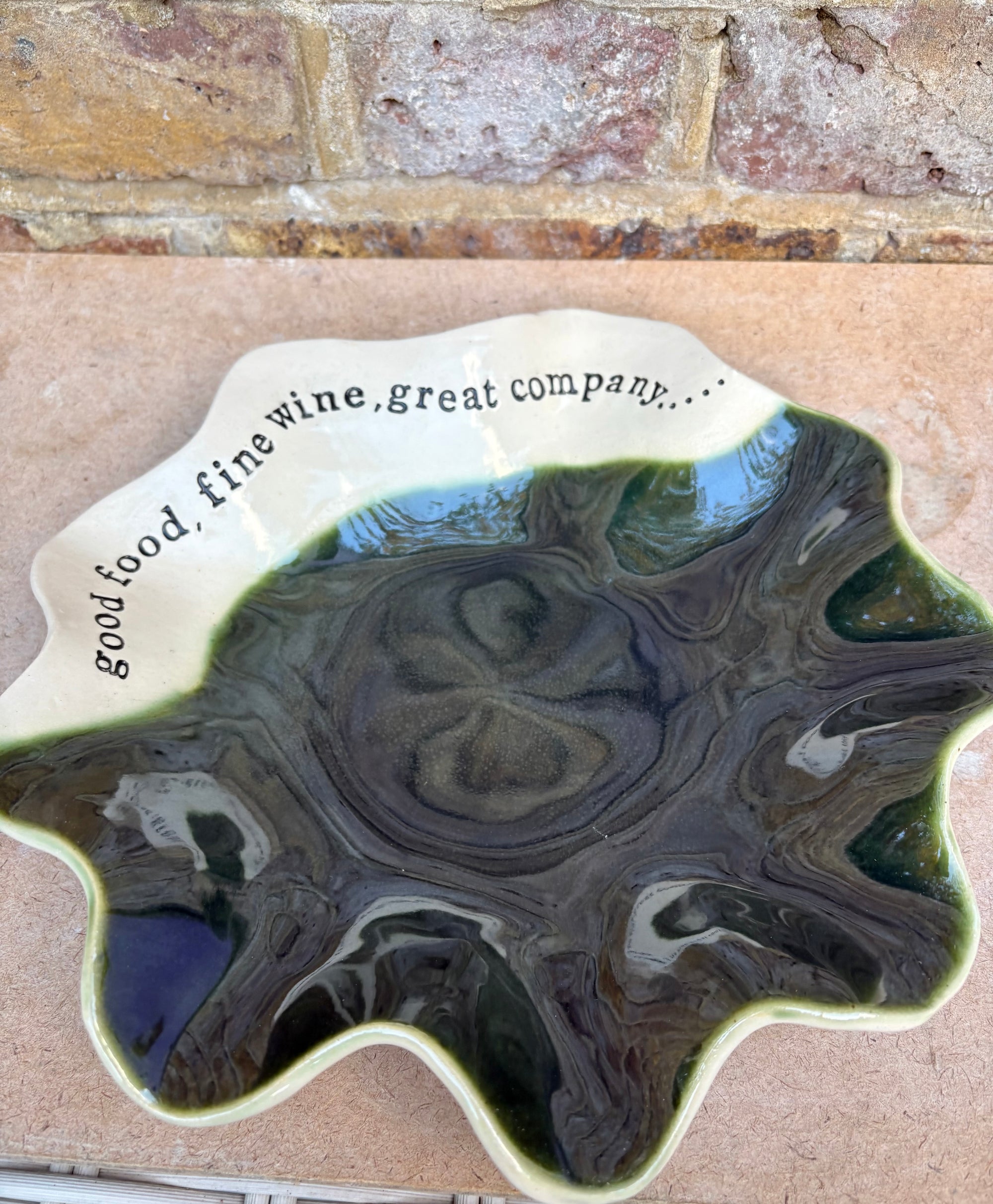 "good food, fine wine, good company..." dish (emerald)