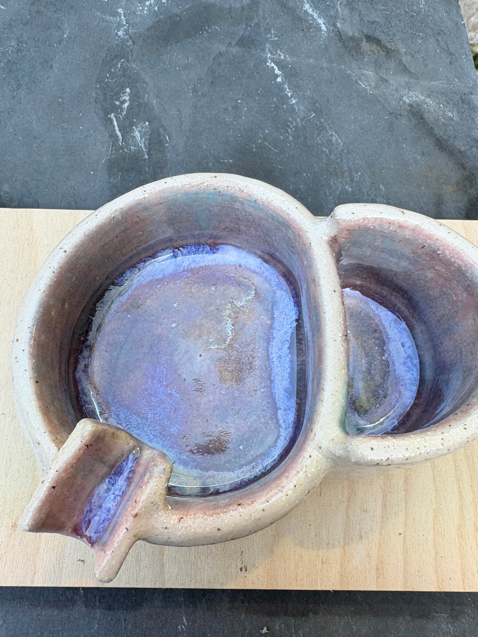 Ashtray with lighter holder (purple)
