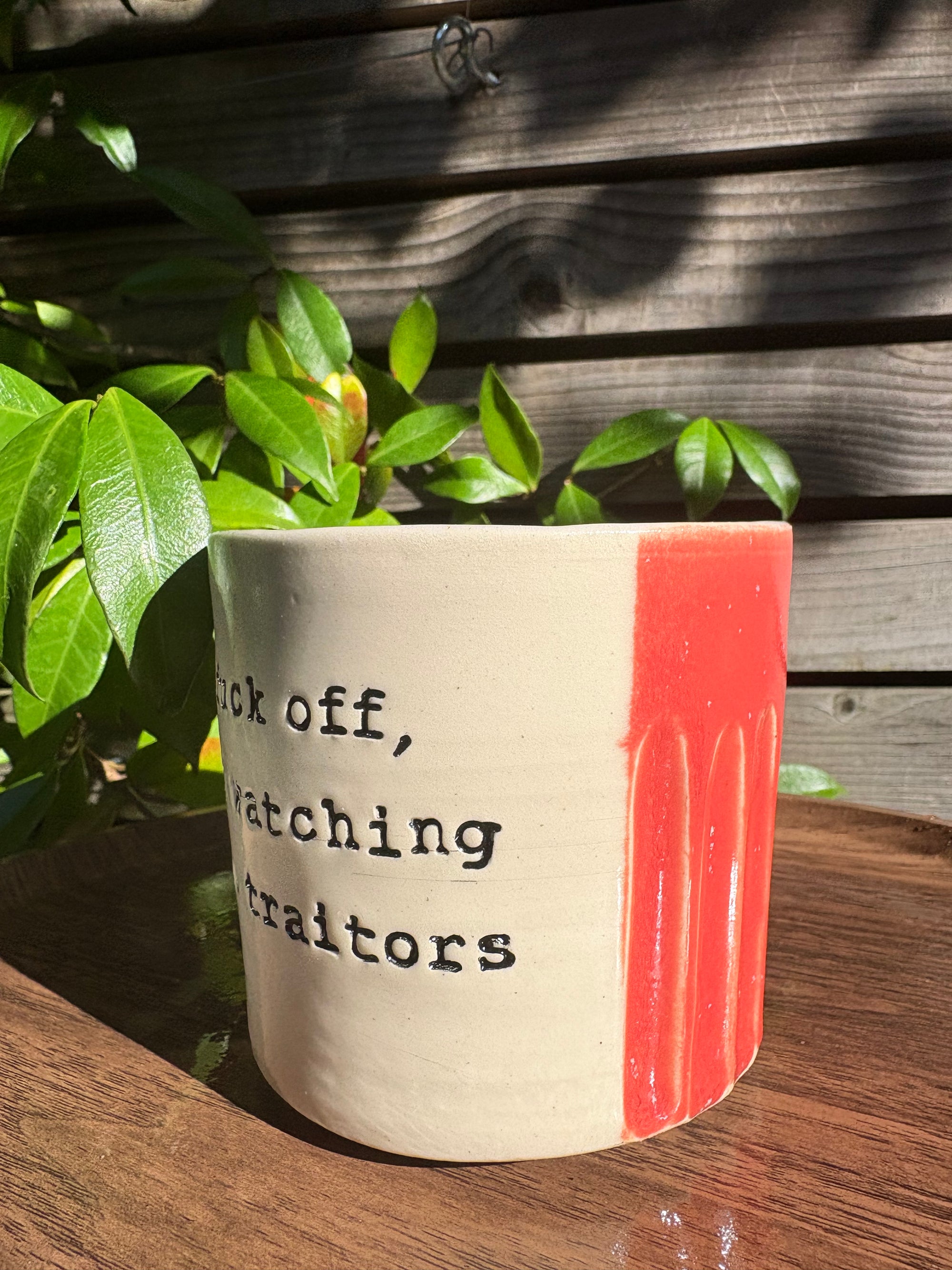 "fuck off, i'm watching the traitors" mug (no handle/orange speckle/grooves, 320ml)