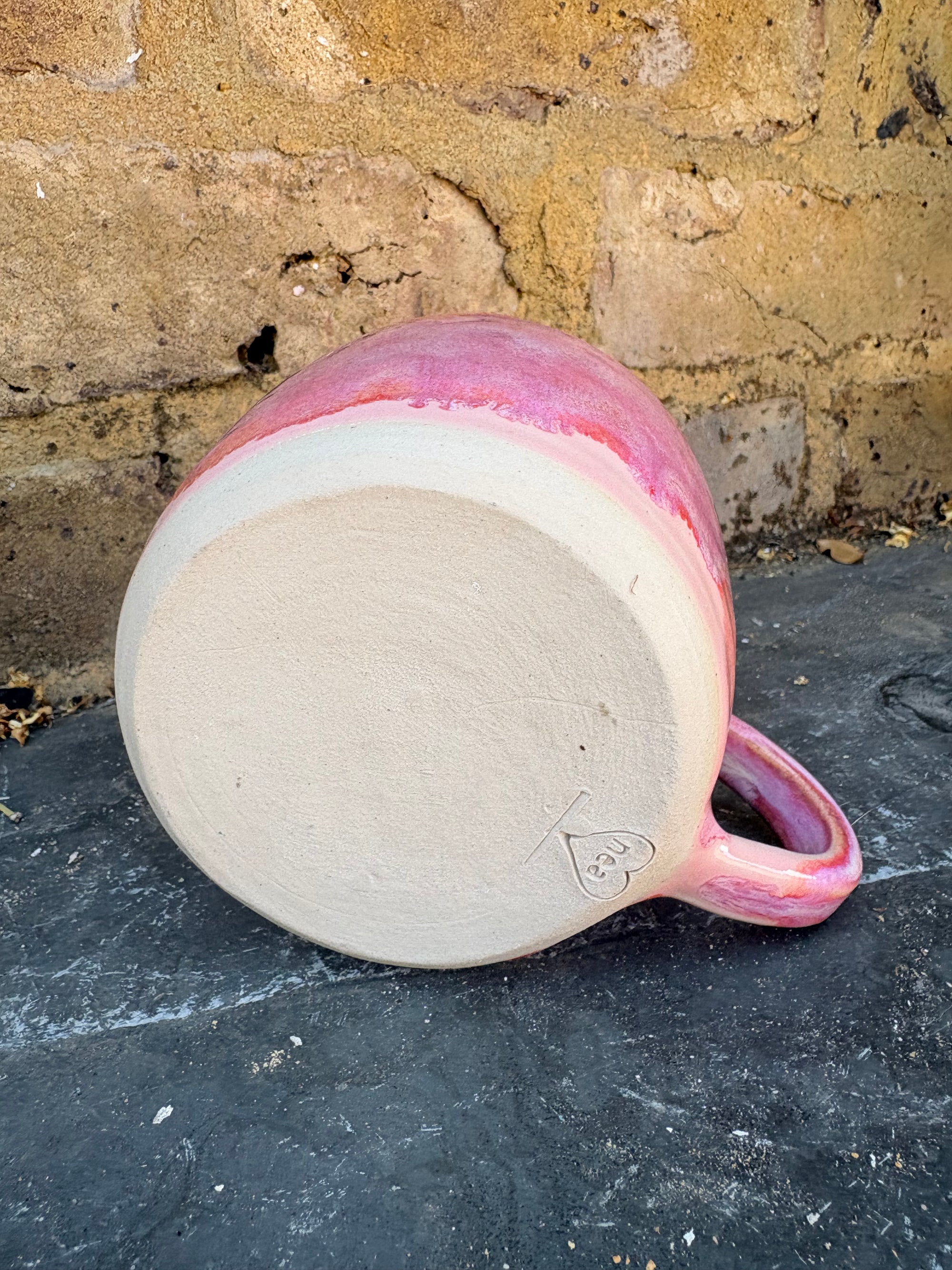 “everyone else is a cunt" mug (pink)
