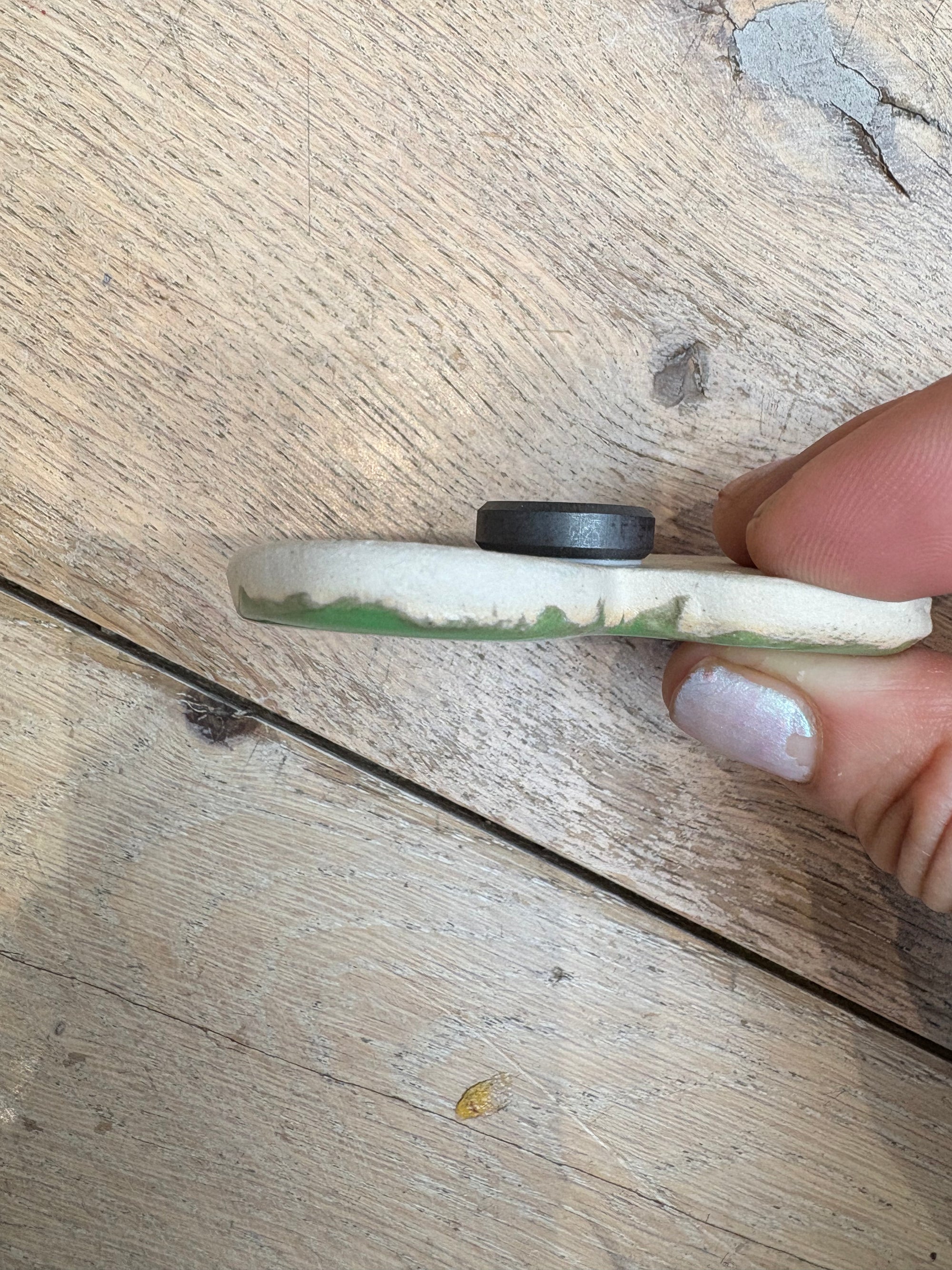 Twat Magnet (large, green)