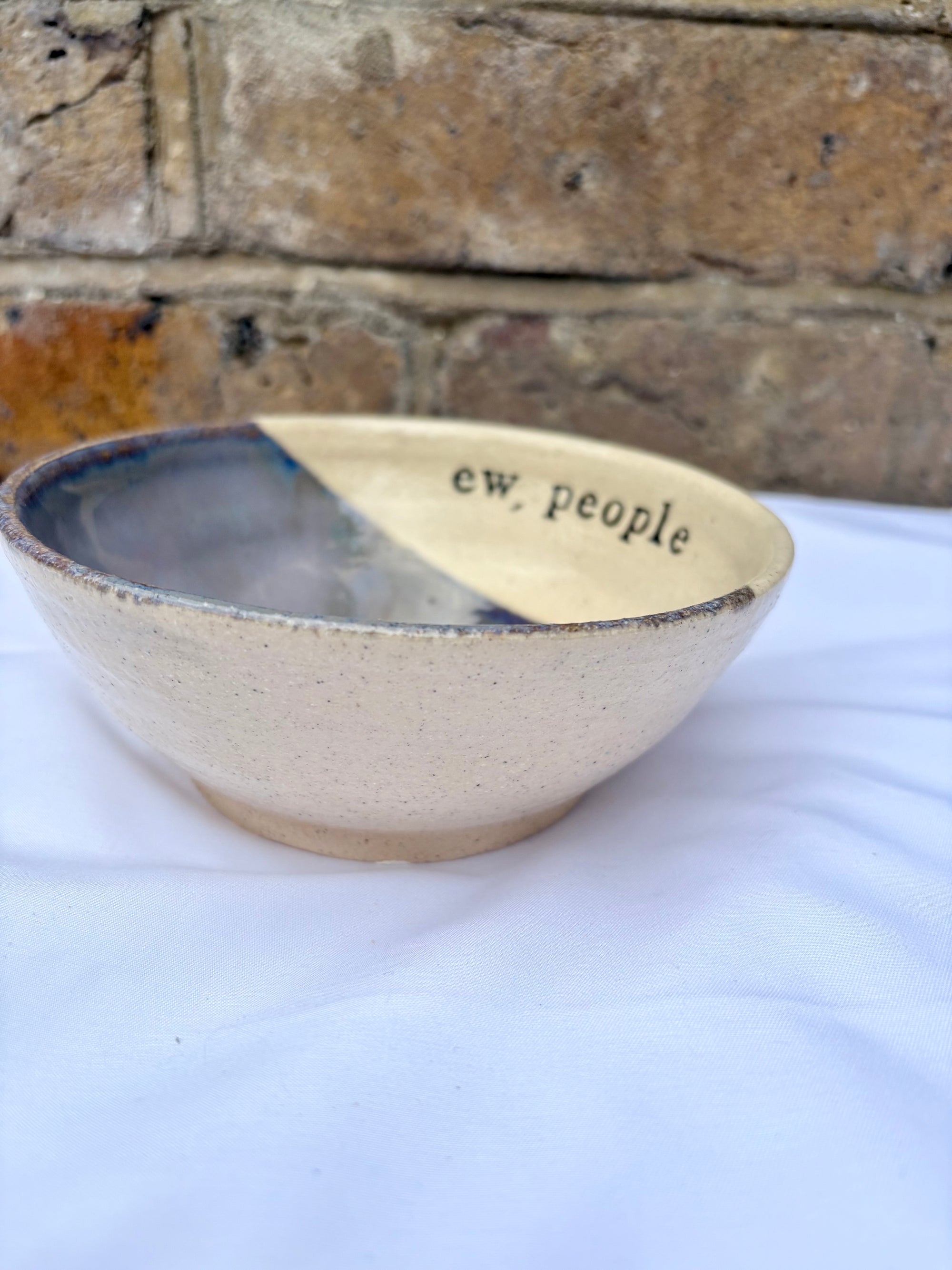 "people ew" bowl (Lavender Sky)