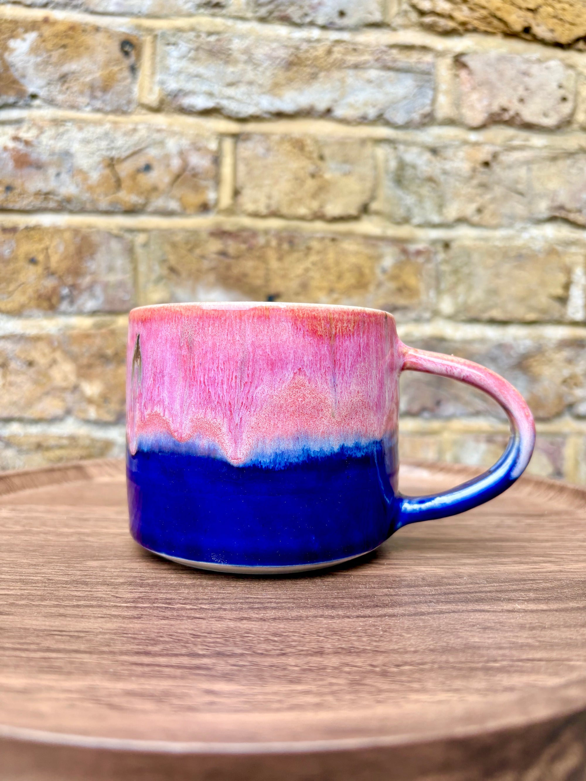 "no one knows what the fuck they're doing" mug (300ml, blue/pink)
