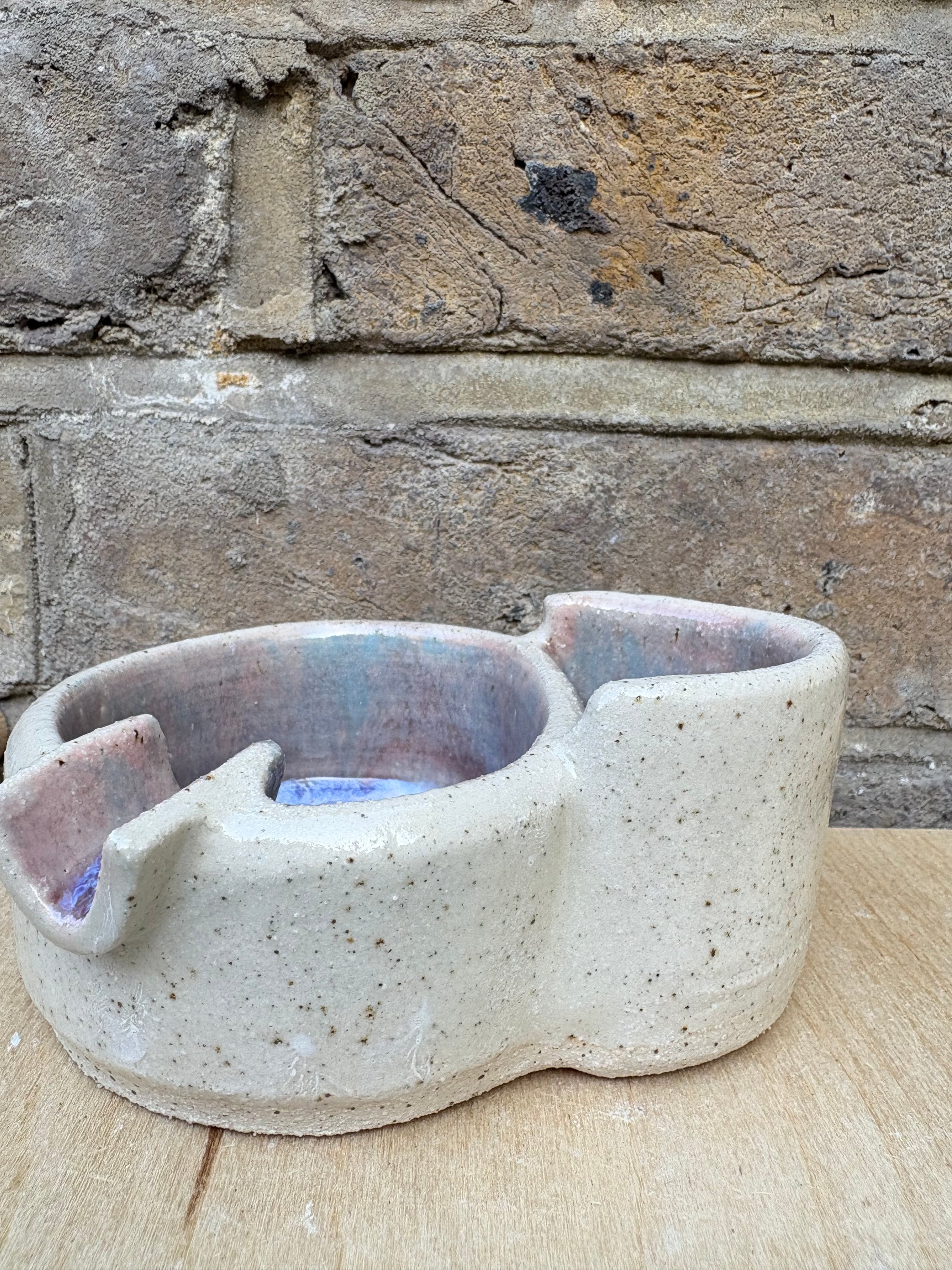 Ashtray with lighter holder (purple)