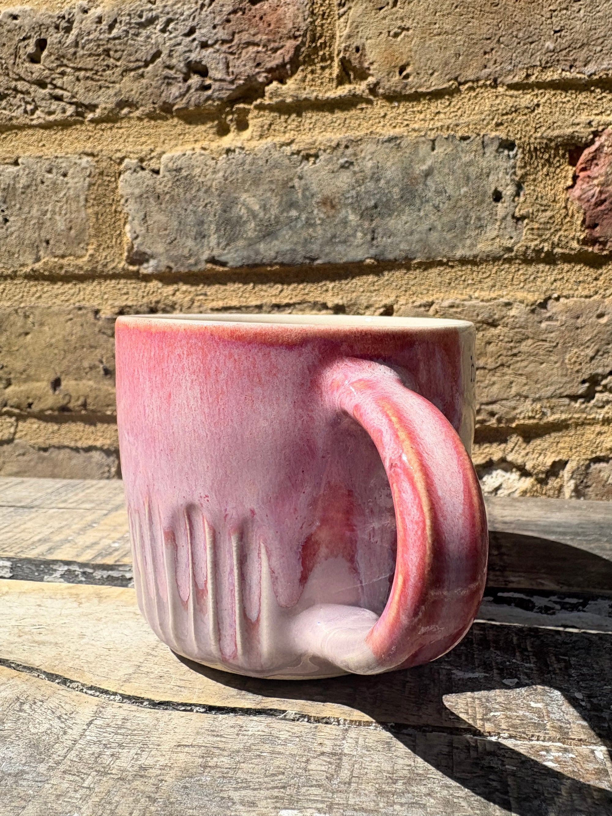 "really happy to be here” "what a bunch of cunts" mug (pink, grooves, 260ml)