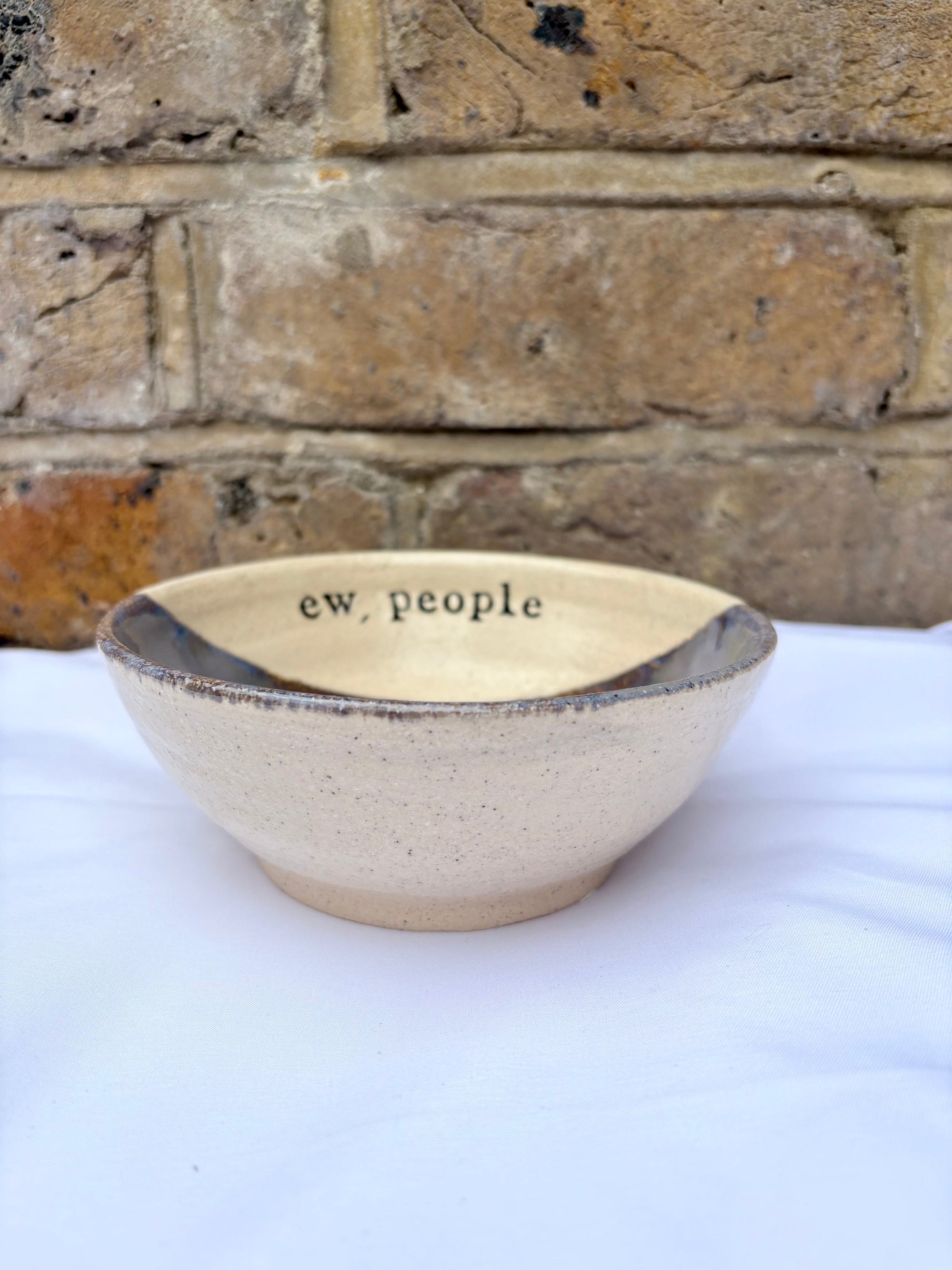 "people ew" bowl (Lavender Sky)