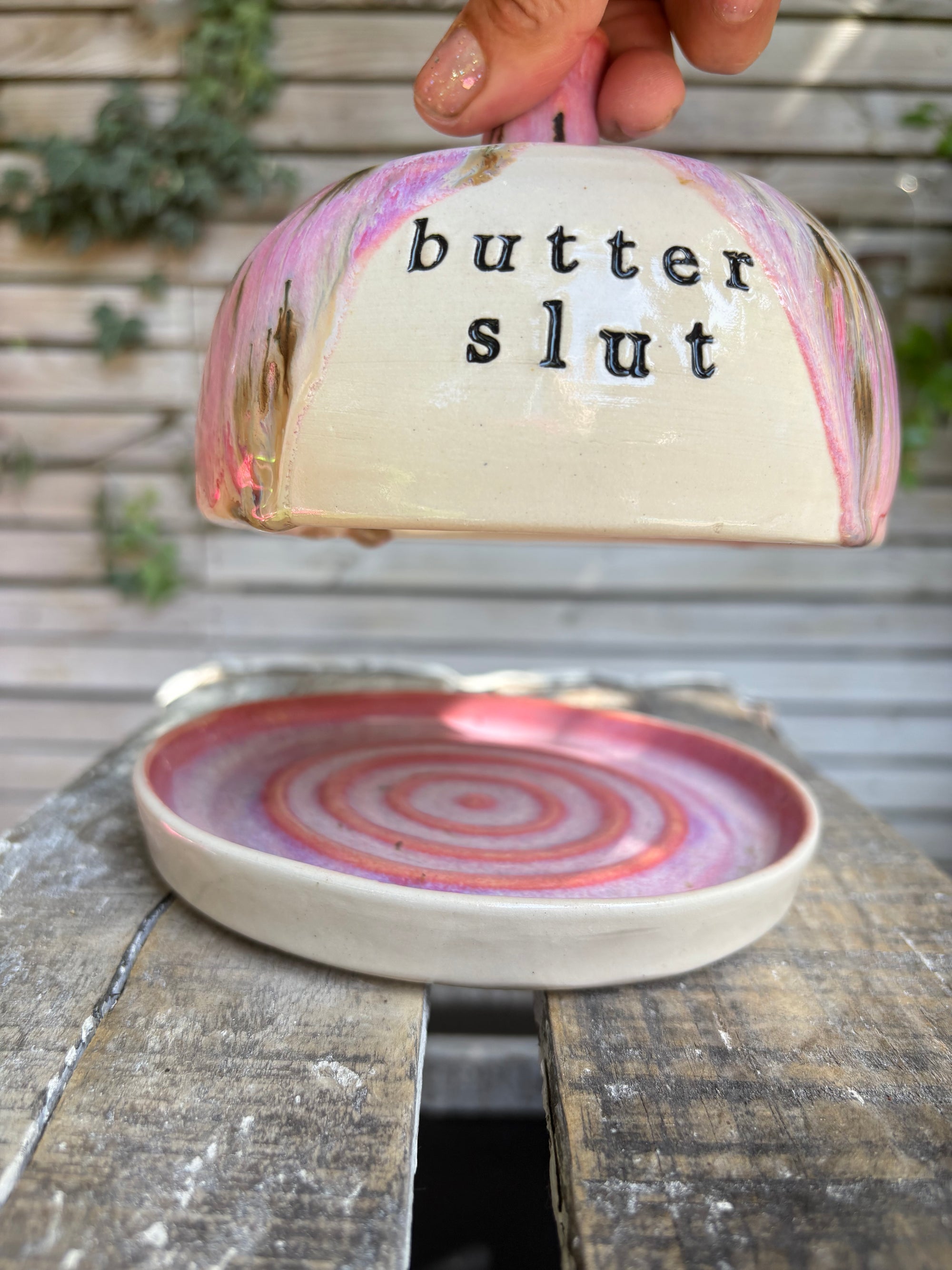 Butter Dish (butter slut, pink wood, cream clay, knob)