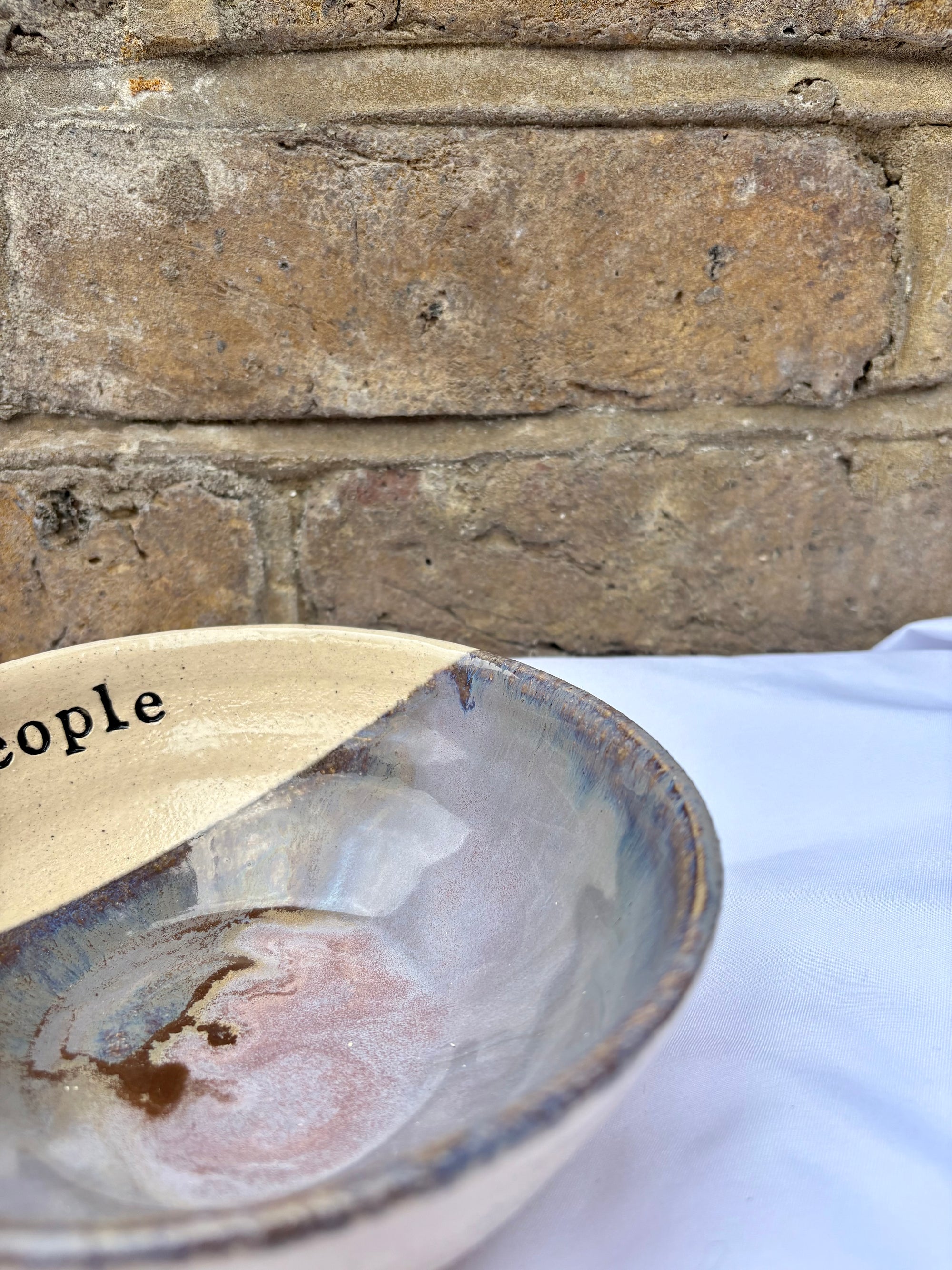 "people ew" bowl (Lavender Sky)