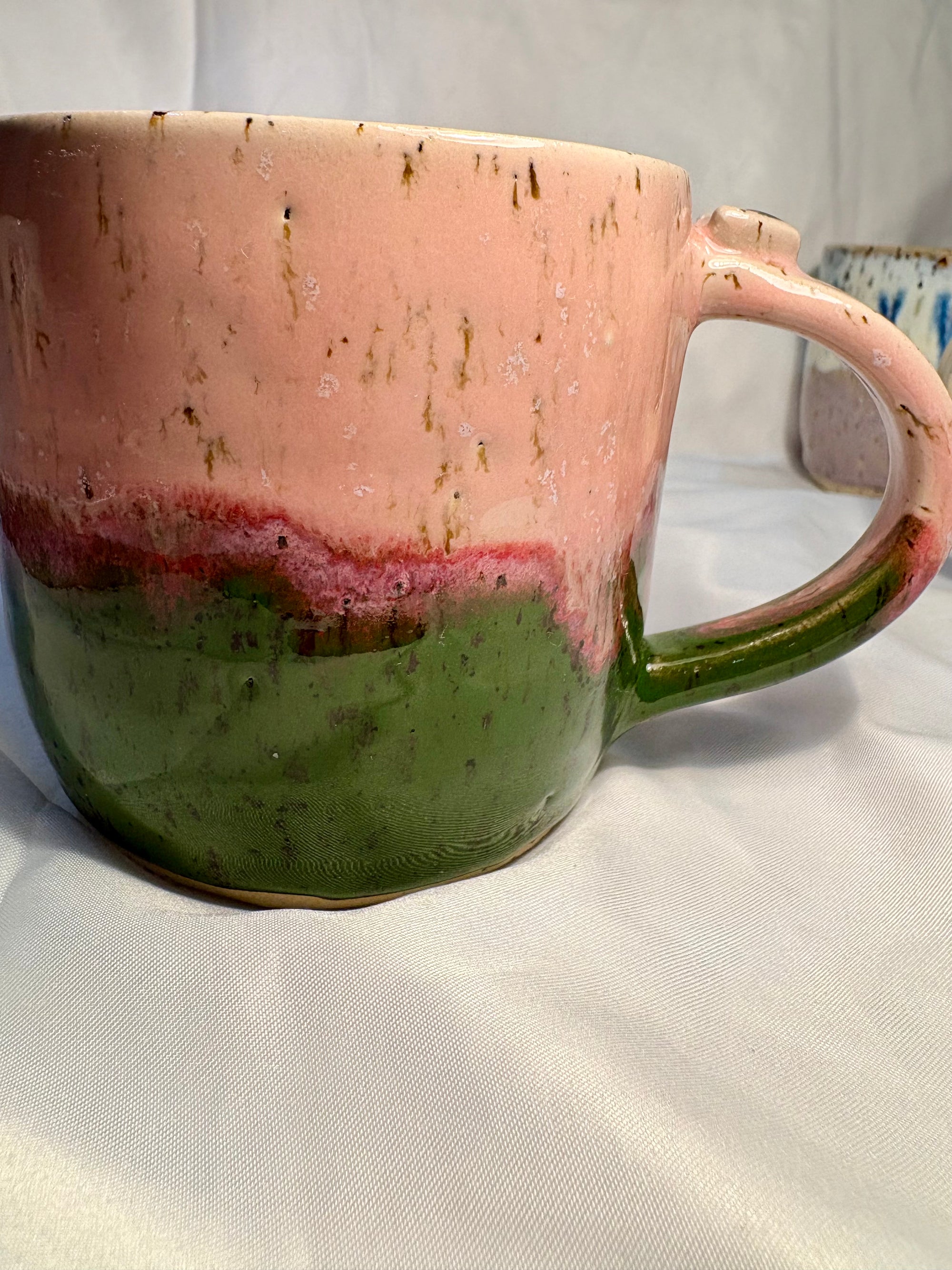 “Fuck off, i'm gardening" mug (pink/green)