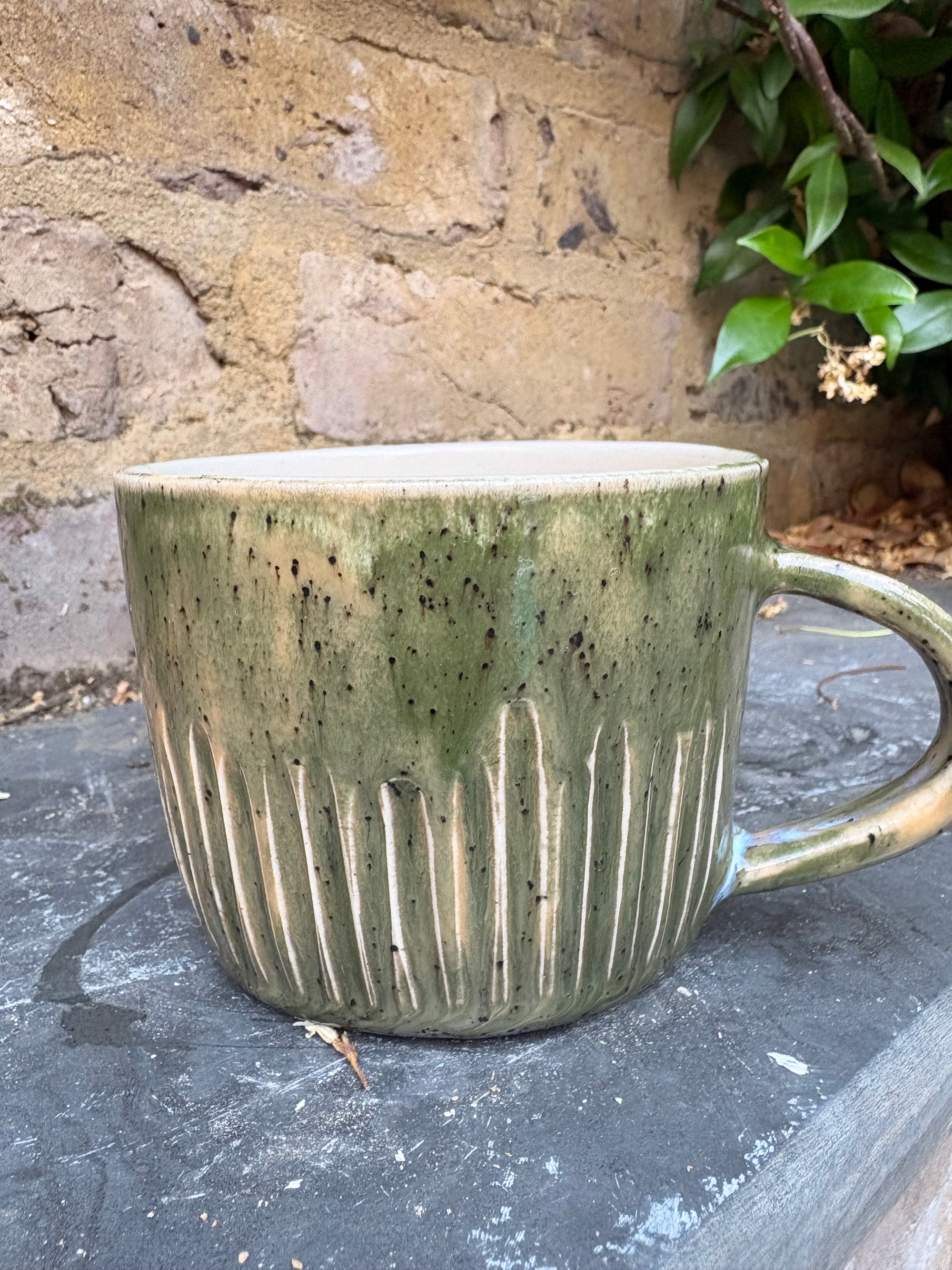 “chuck it in the fuck it bucket" mug (green speckle, 380ml)