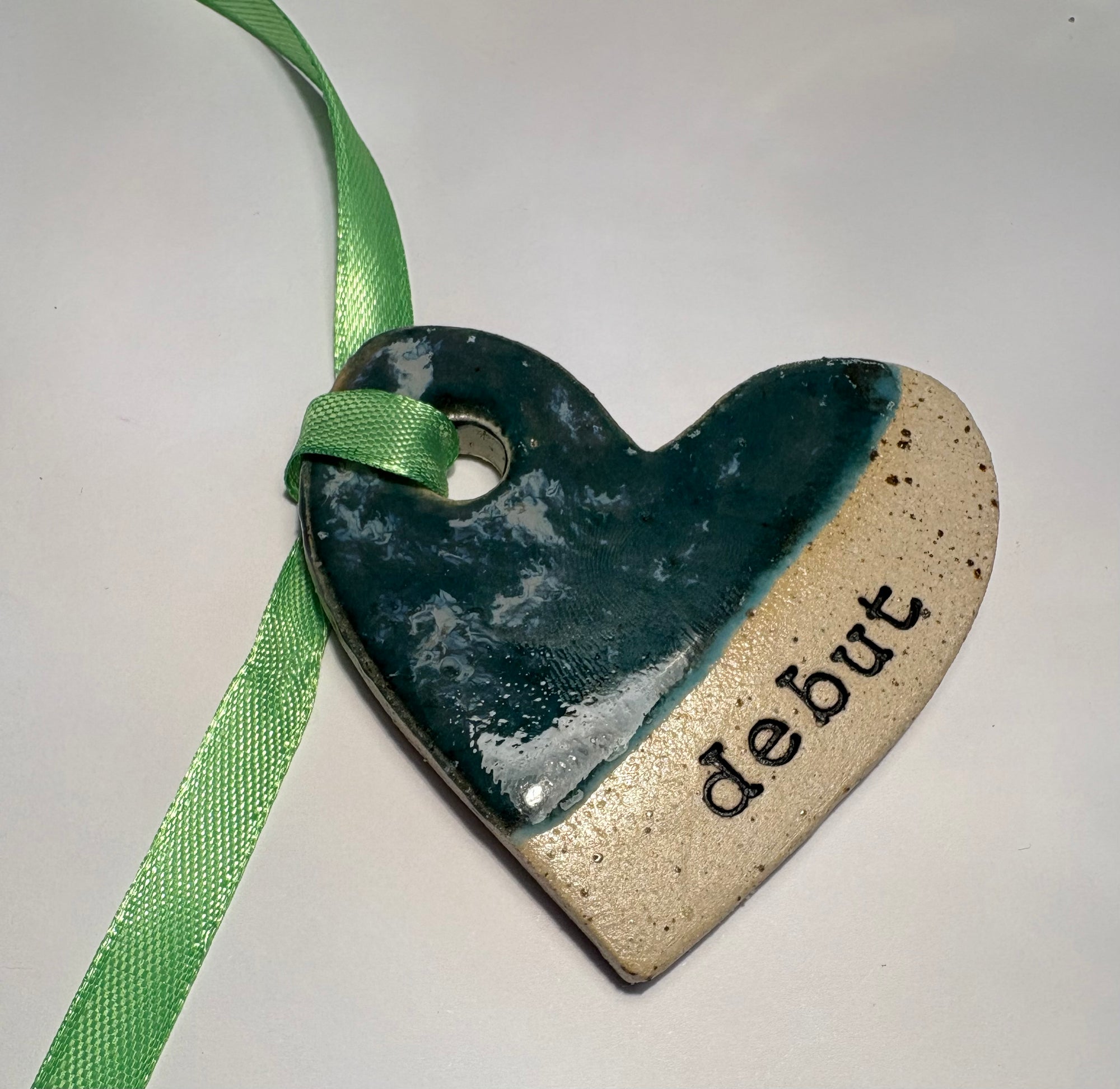 “Debut" hanging decoration