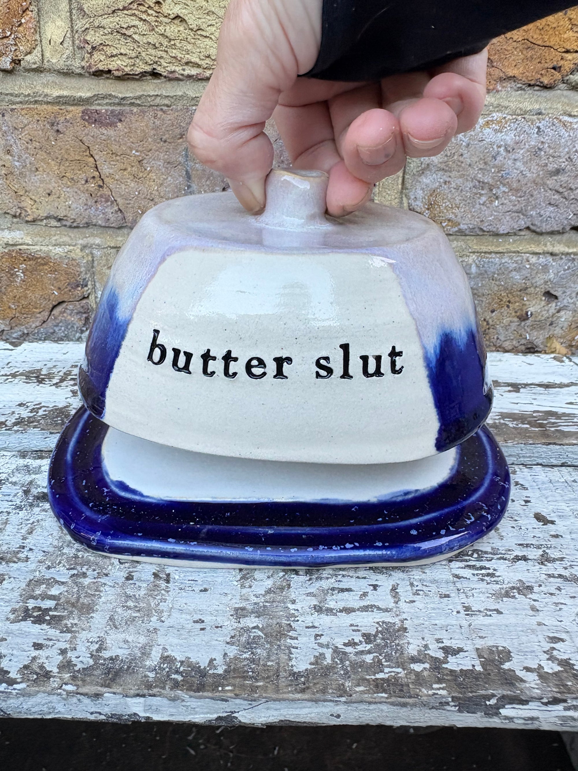 Butter Dish (butter slut, lilac/blue)