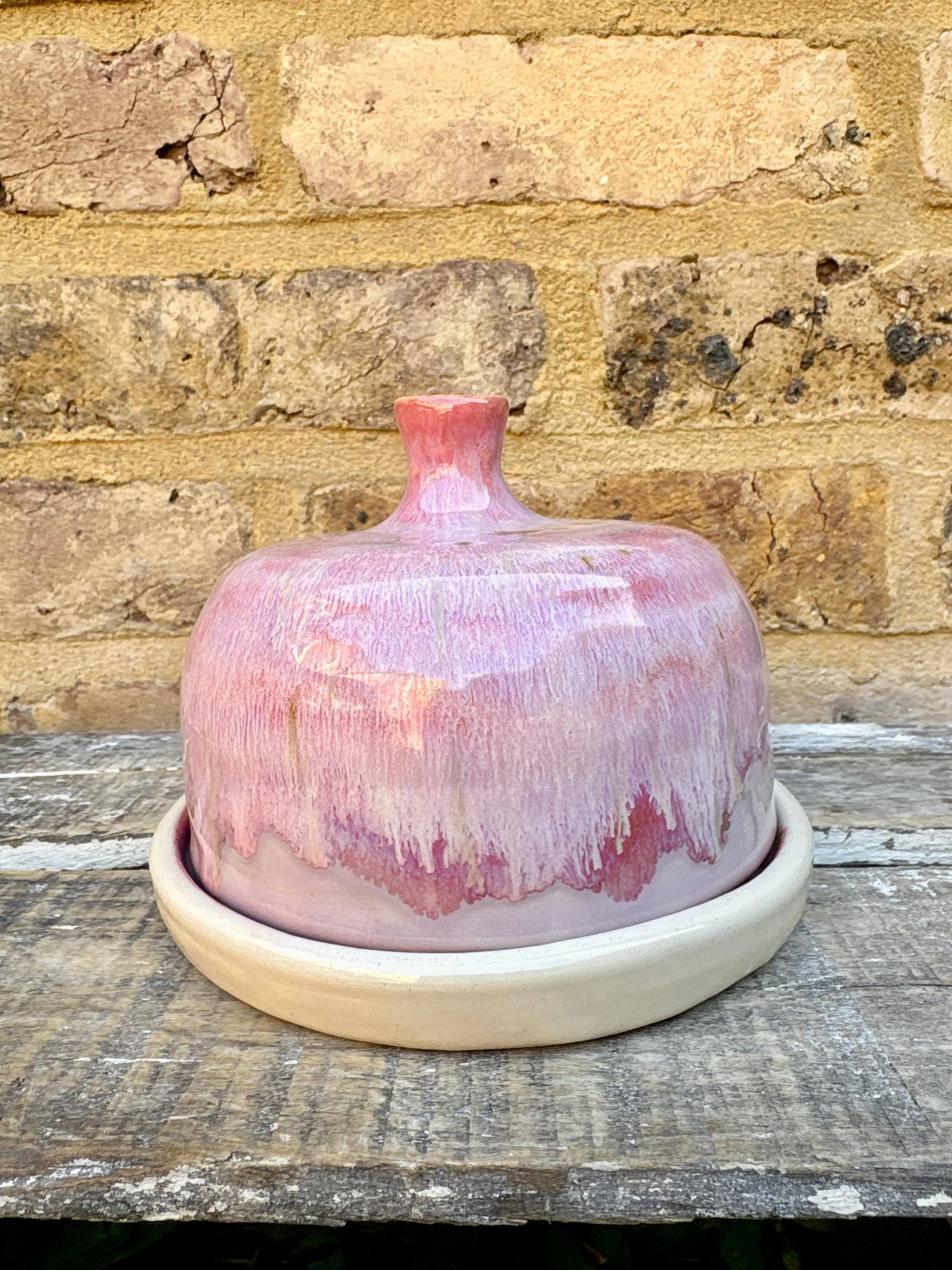 Butter Dish (butter slut, pink, cream clay, knob)
