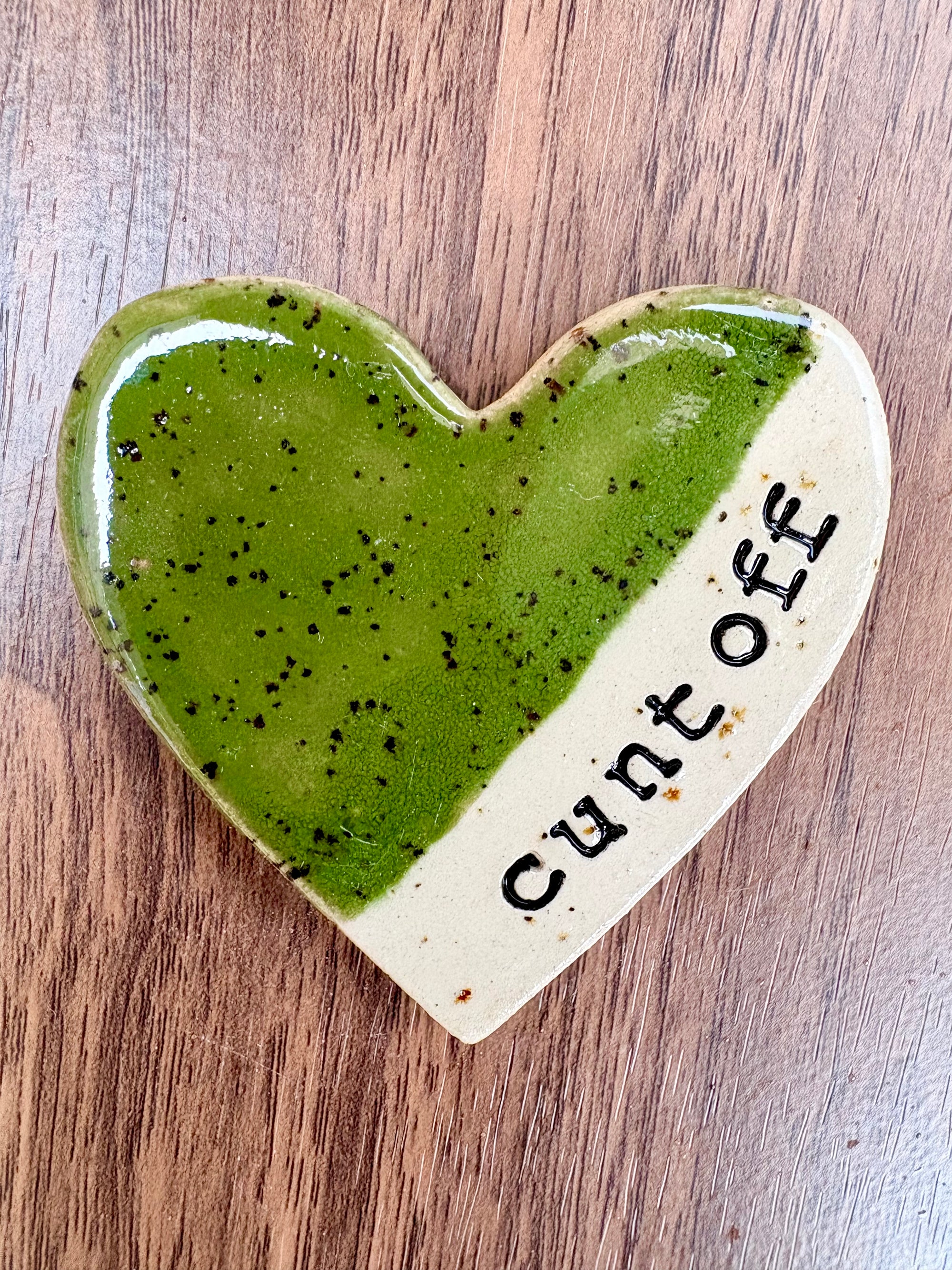 “cunt off" magnet (green, large)