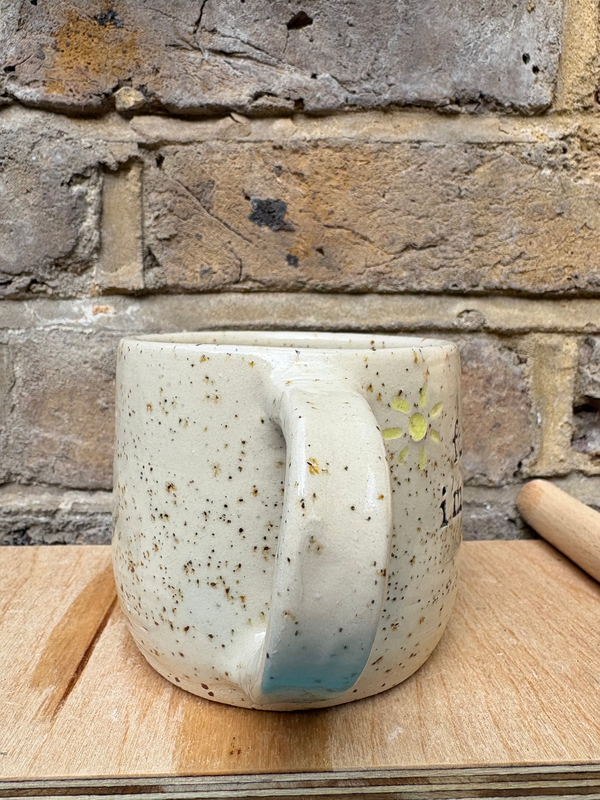 “Fuck off i'm reading" mug (five suns)