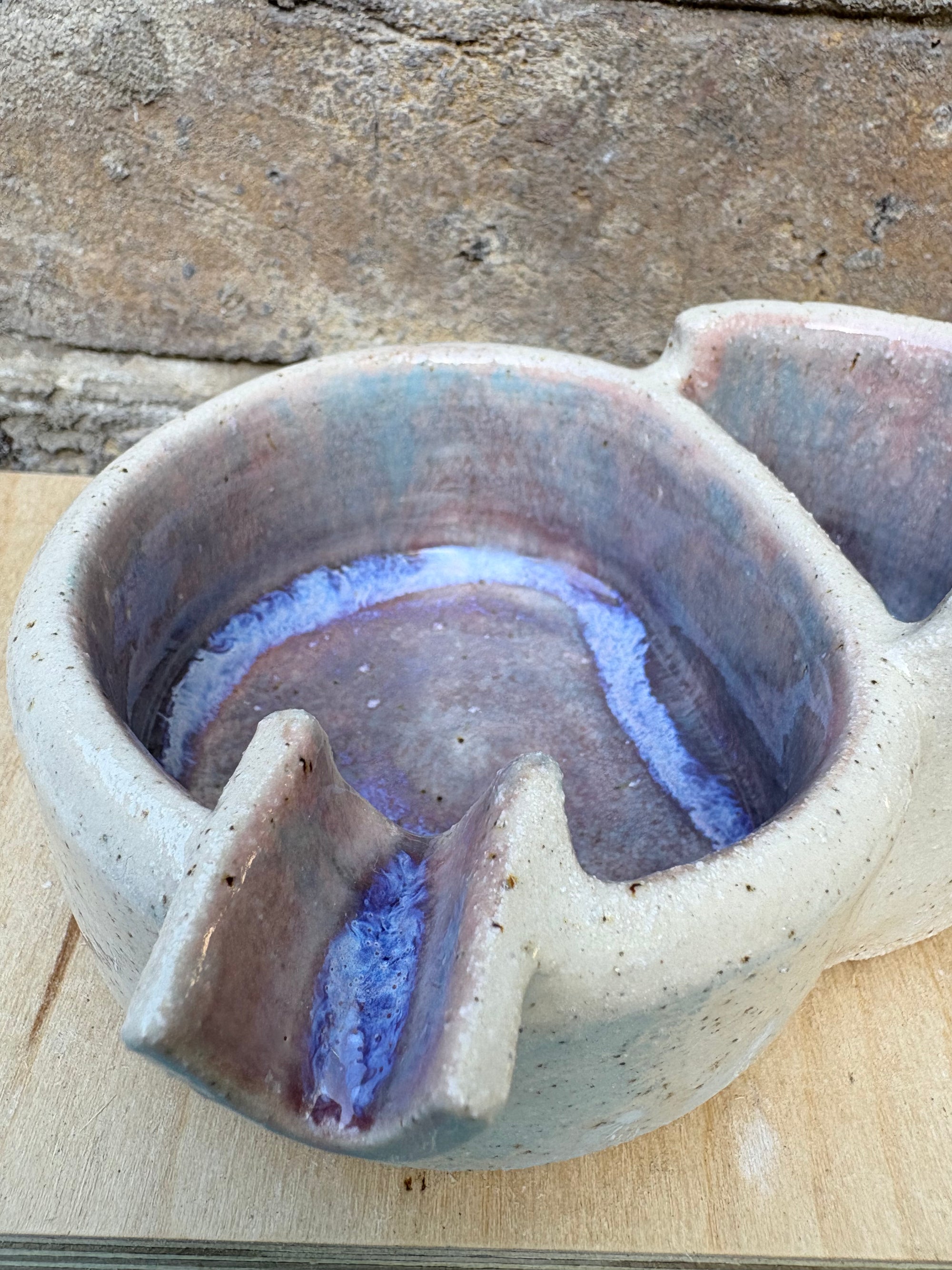Ashtray with lighter holder (purple)