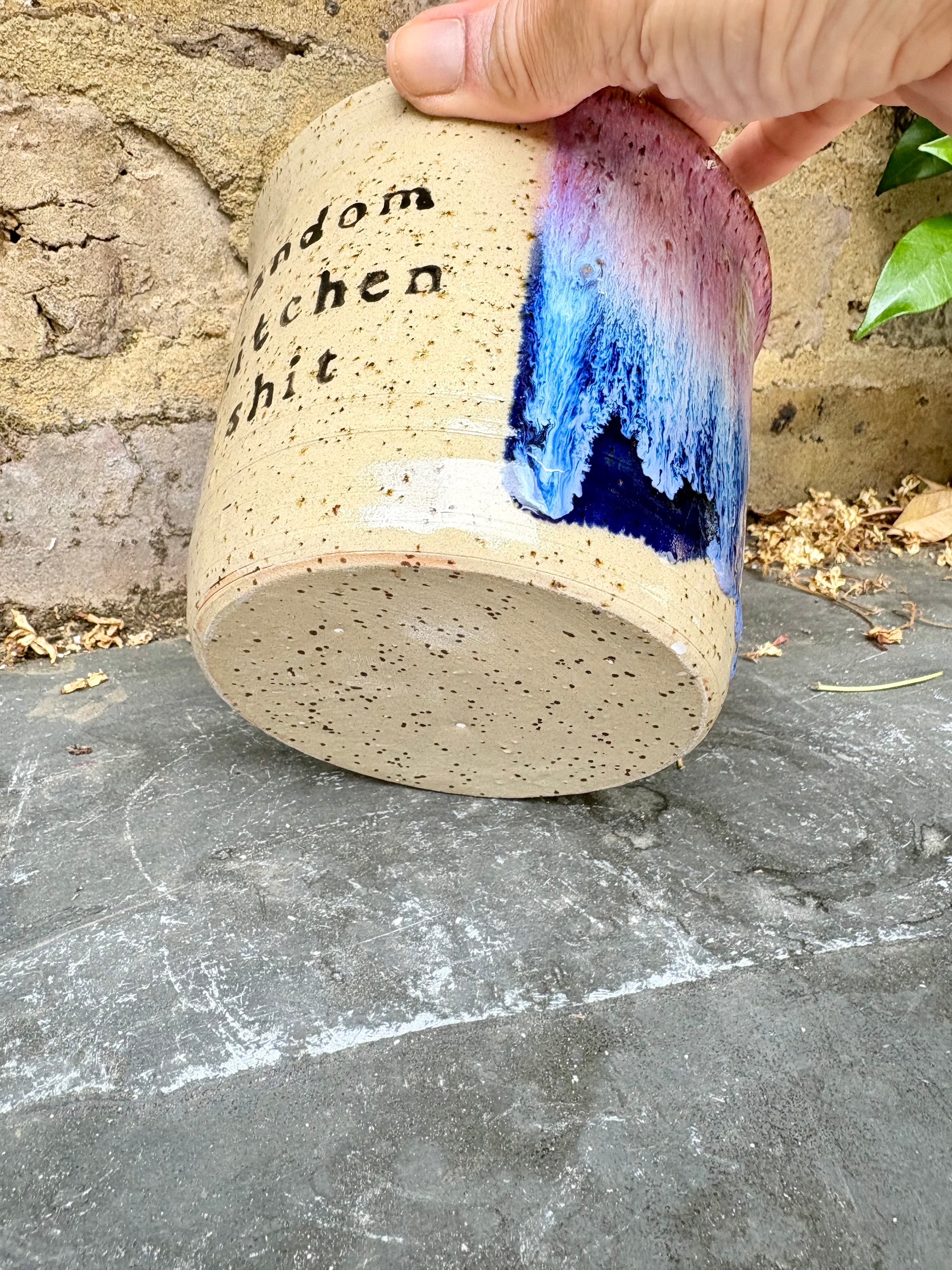 "random kitchen shit" utensil holder (pink/ blue/ speckled clay)
