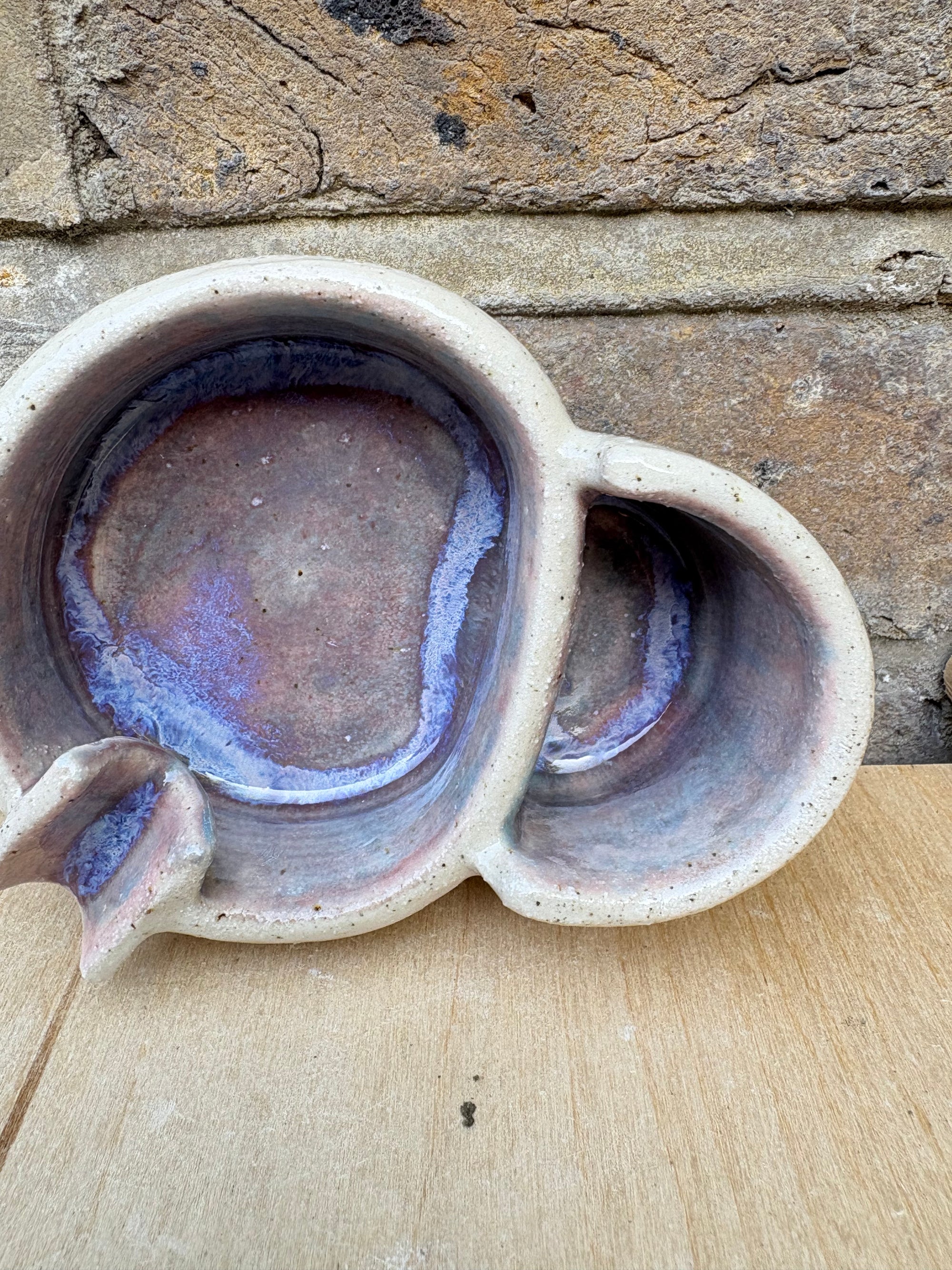 Ashtray with lighter holder (purple)
