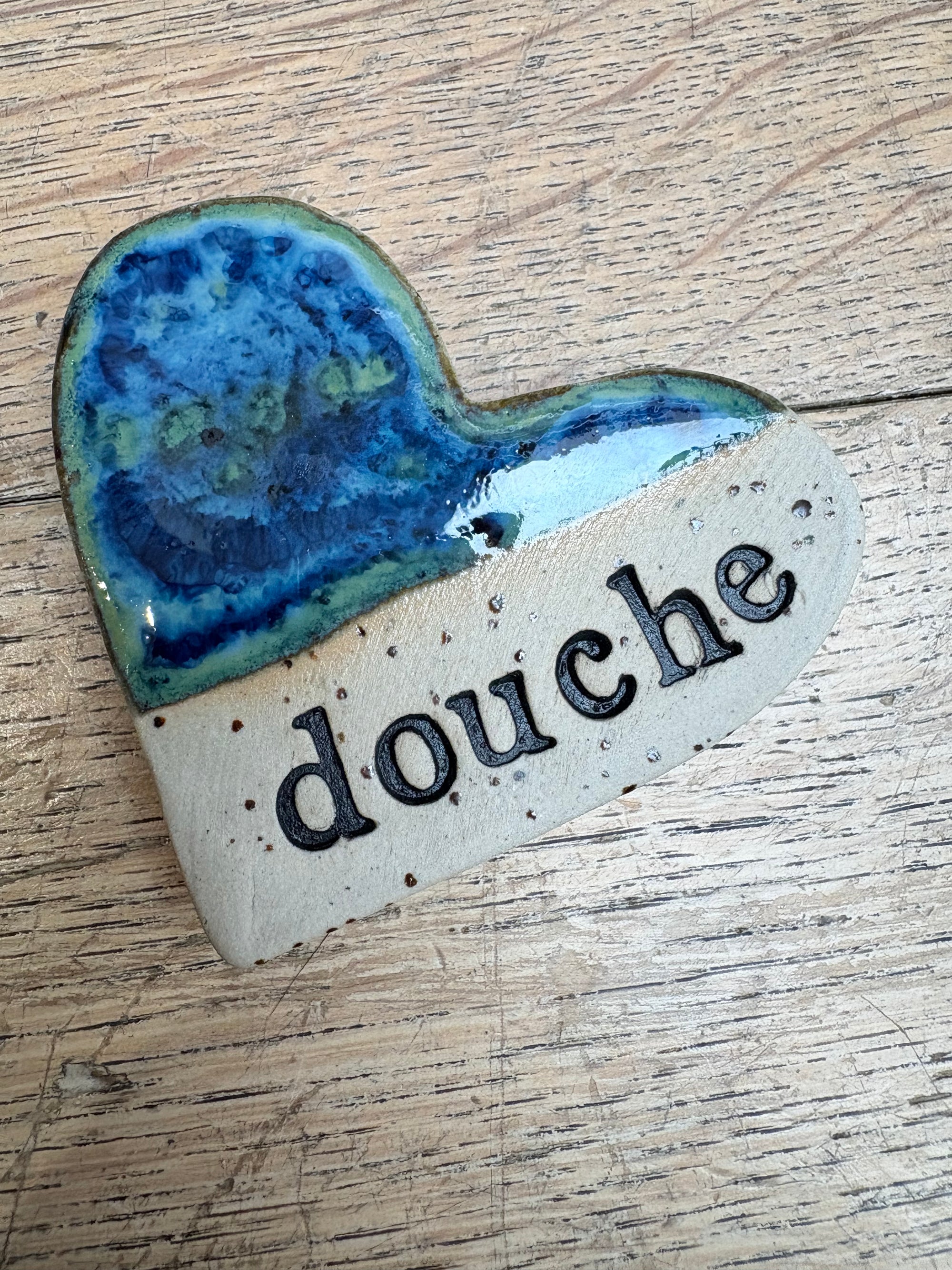 “douche” Magnet (blue, medium)