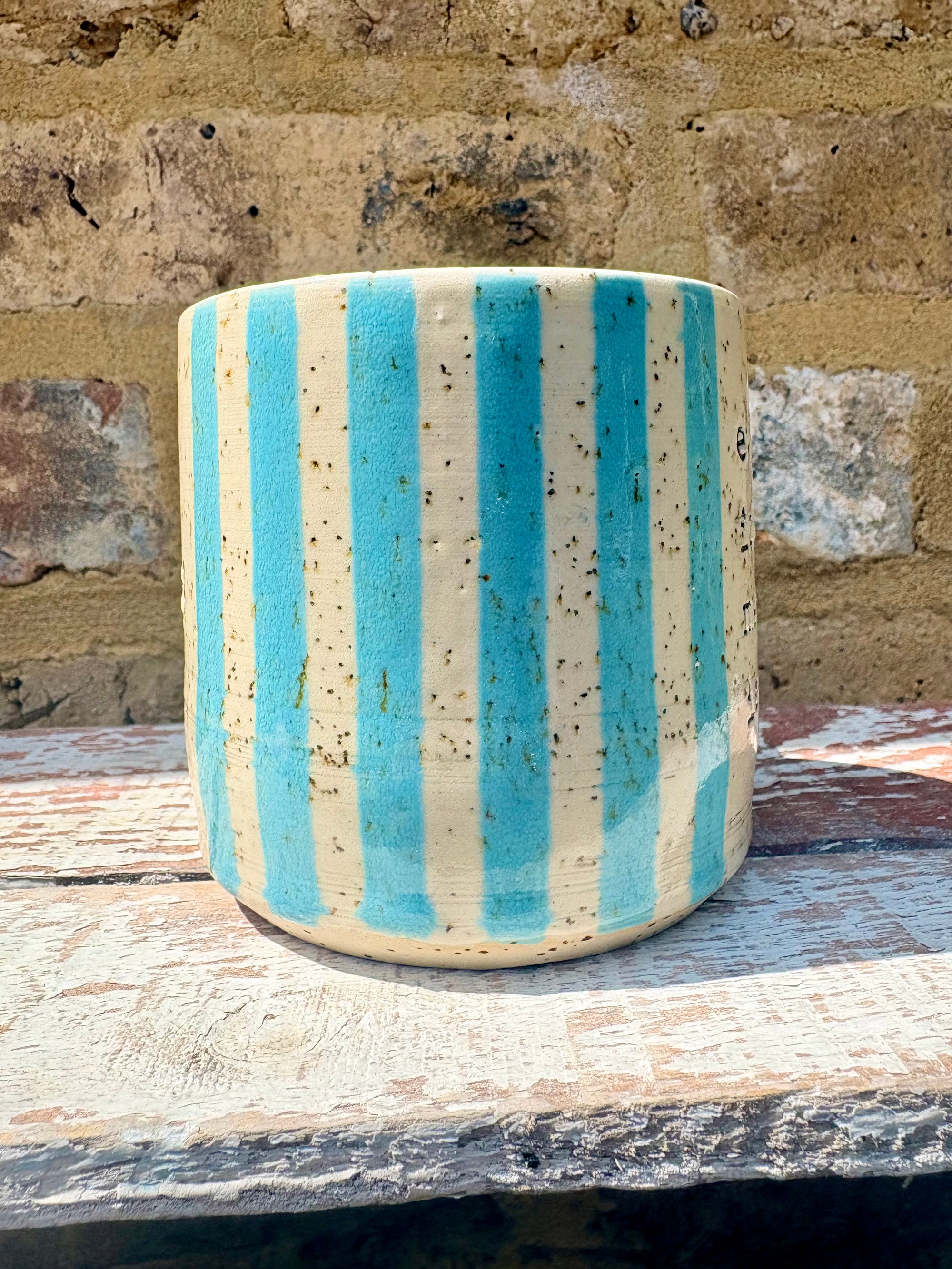 "I 💙 MEETINGS” "everyone in this meeting is a cunt" mug (blue stripes)