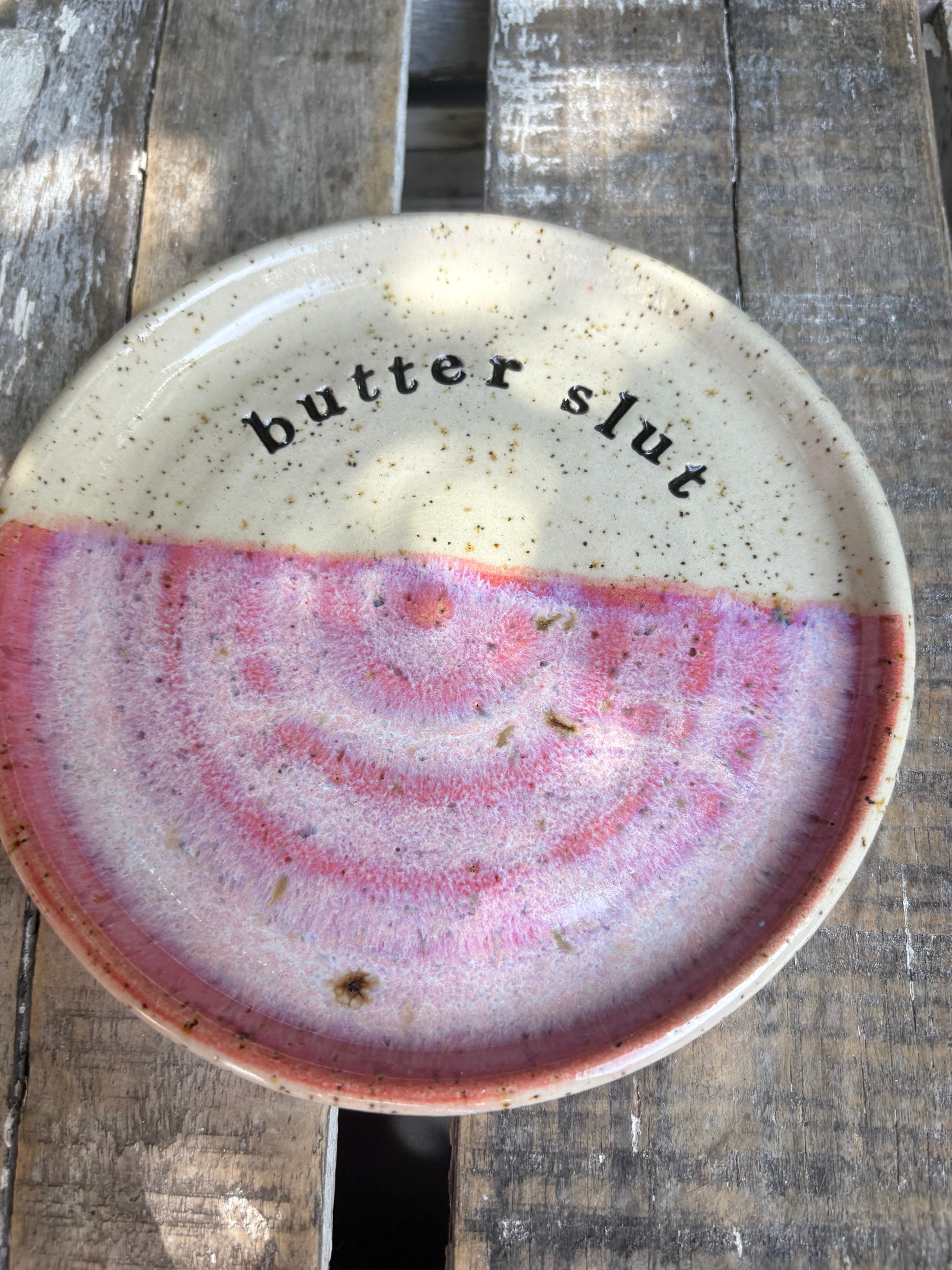 Butter Dish (butter slut, pink wood, flecked clay, knob)