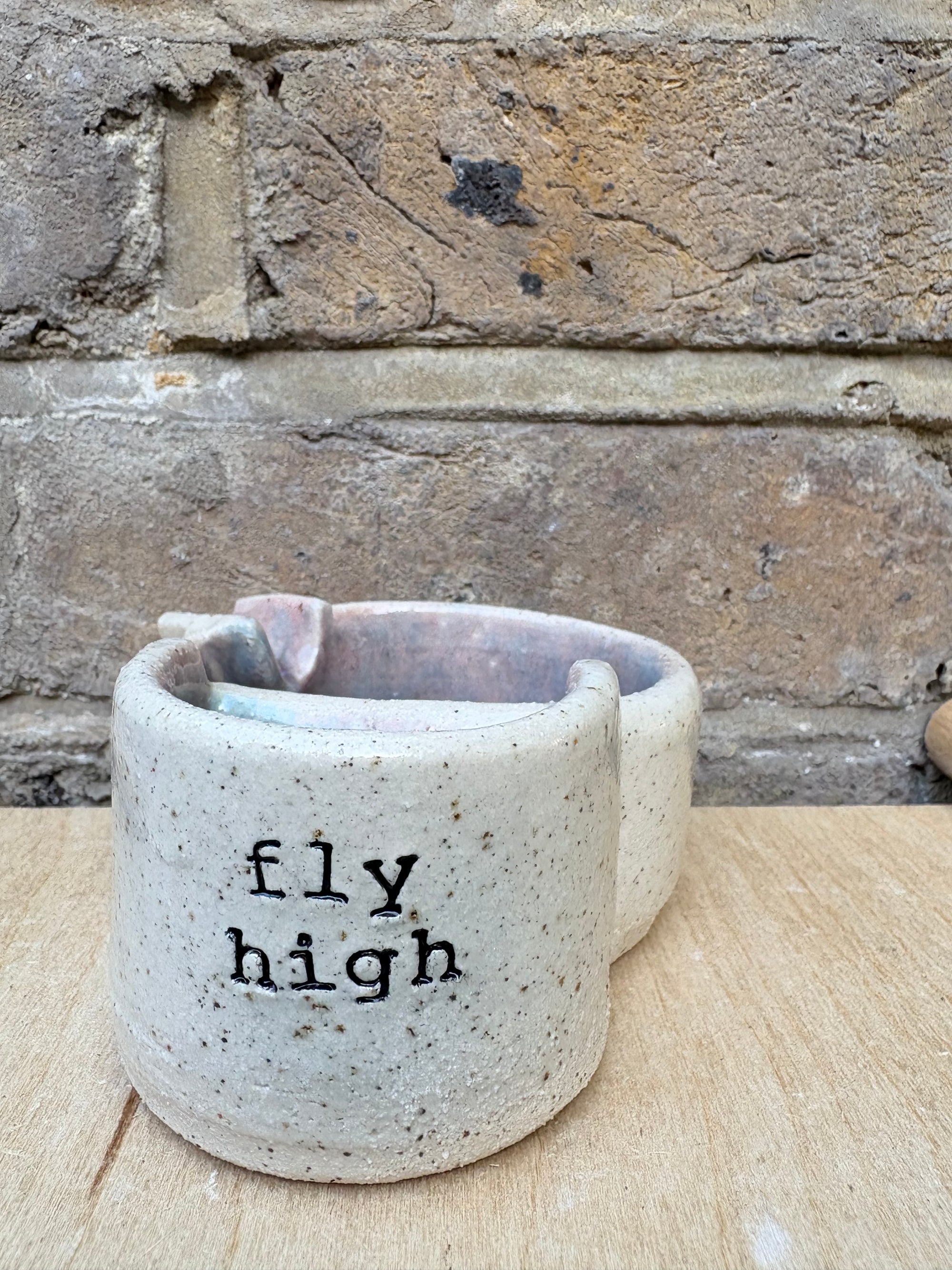 Ashtray with lighter holder (purple)