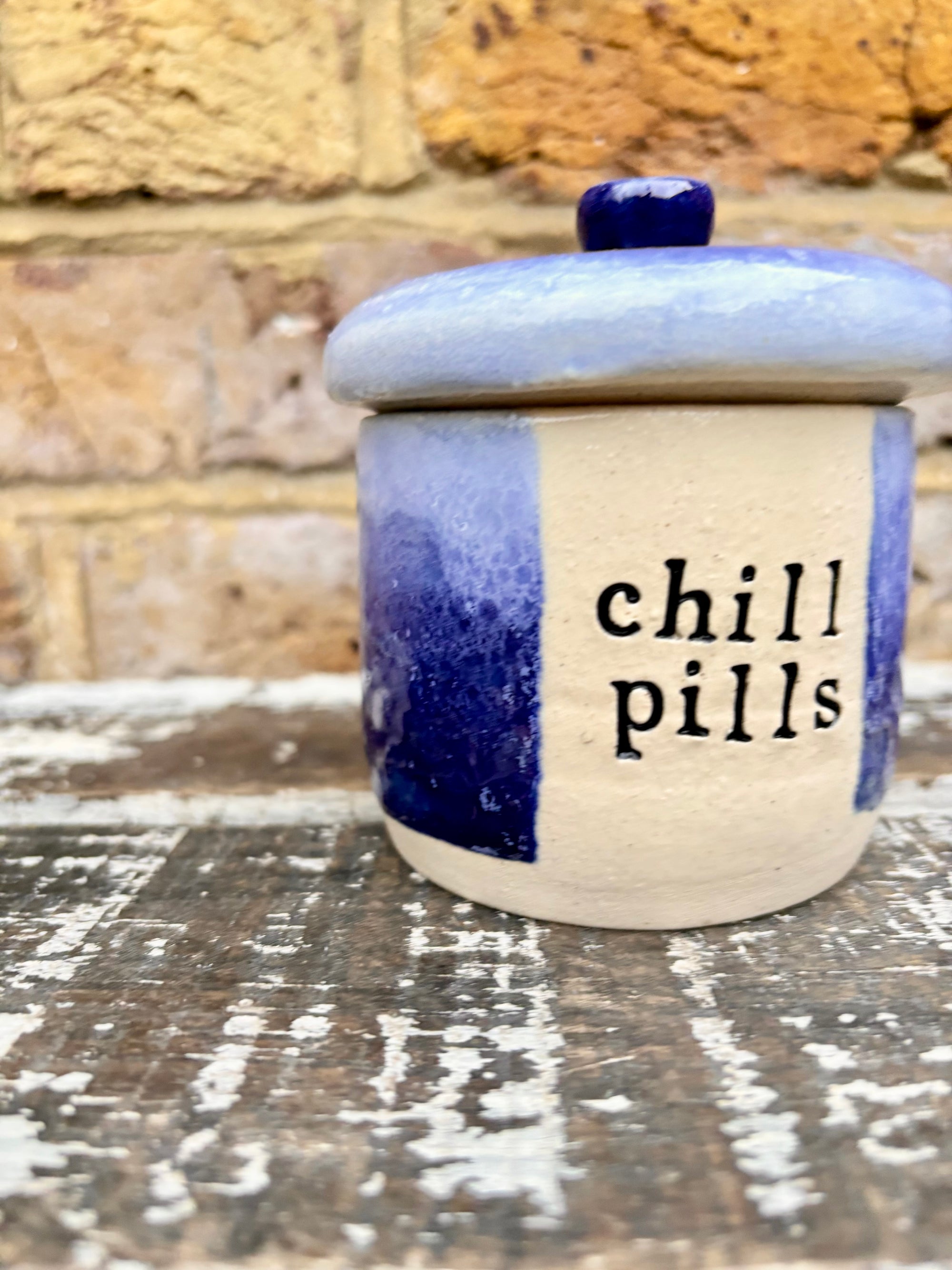 "chill pills" lidded pot (blue)