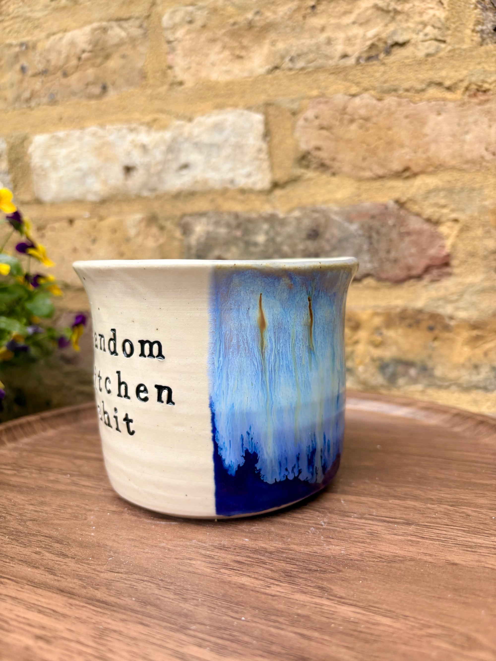"random kitchen shit" utensil holder (blue)