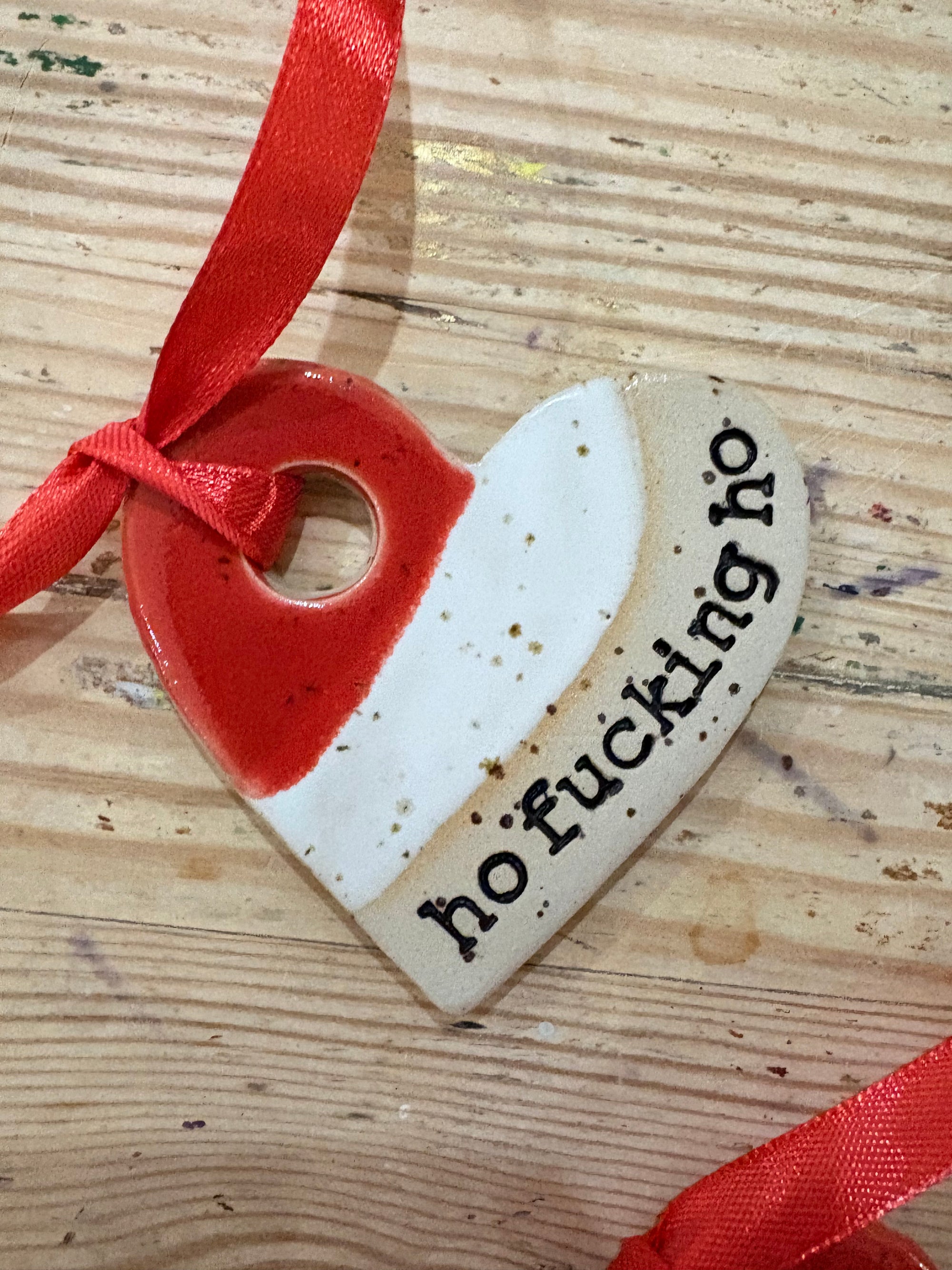 “Ho fucking ho ” hanging decoration (red and white, large)