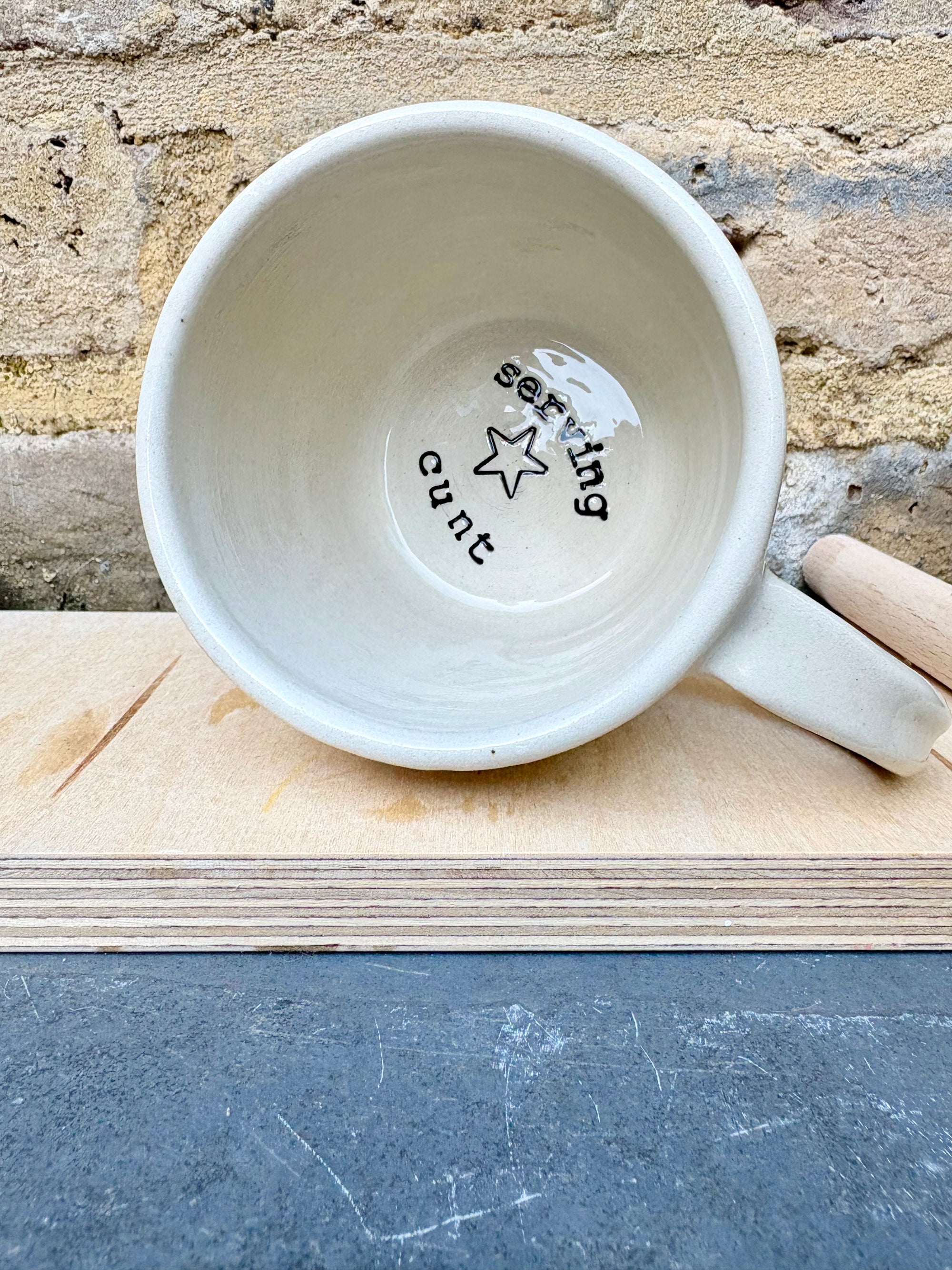 Serving Cunt mug (rainbow grooves)