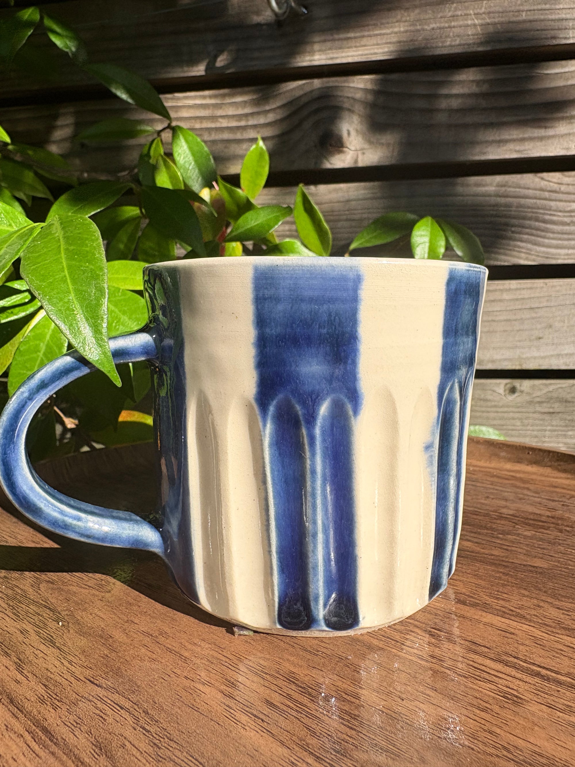 "fuck off, i'm watching the traitors" mug (handle/blue/grooves, 330ml)
