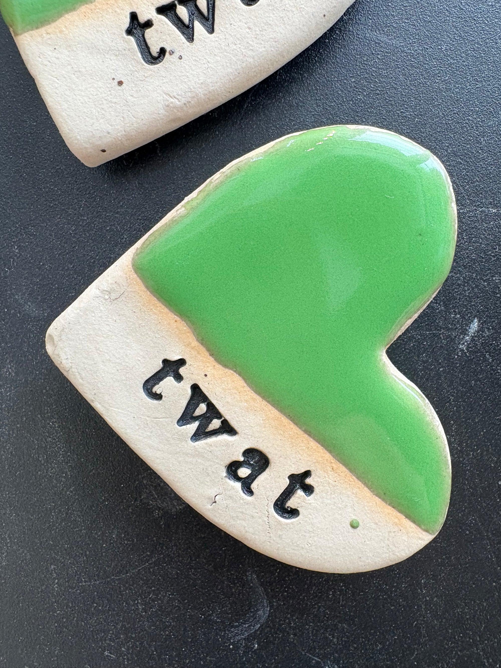 Twat Magnet (large, green)