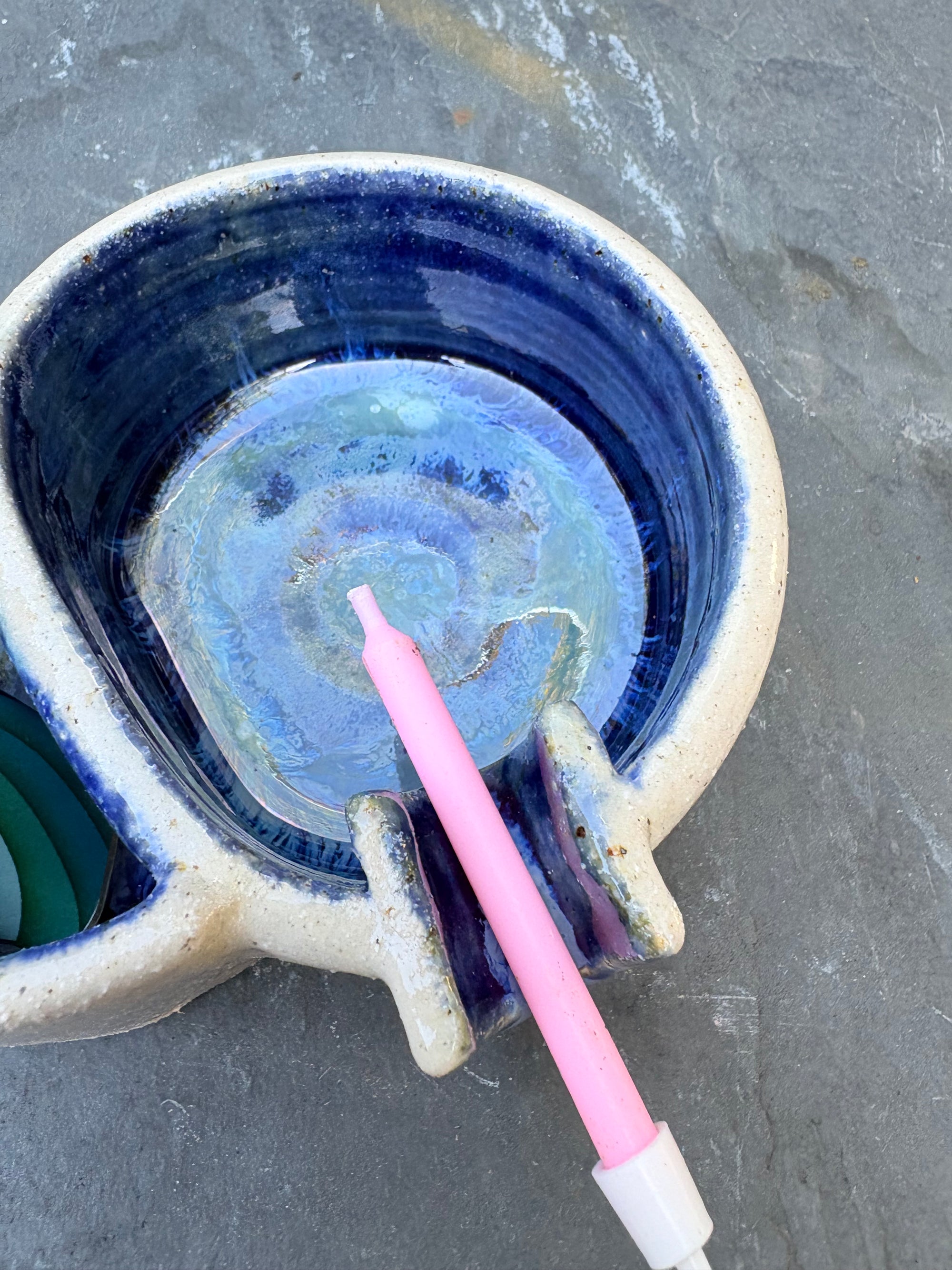 Ashtray with lighter holder (deep blue)