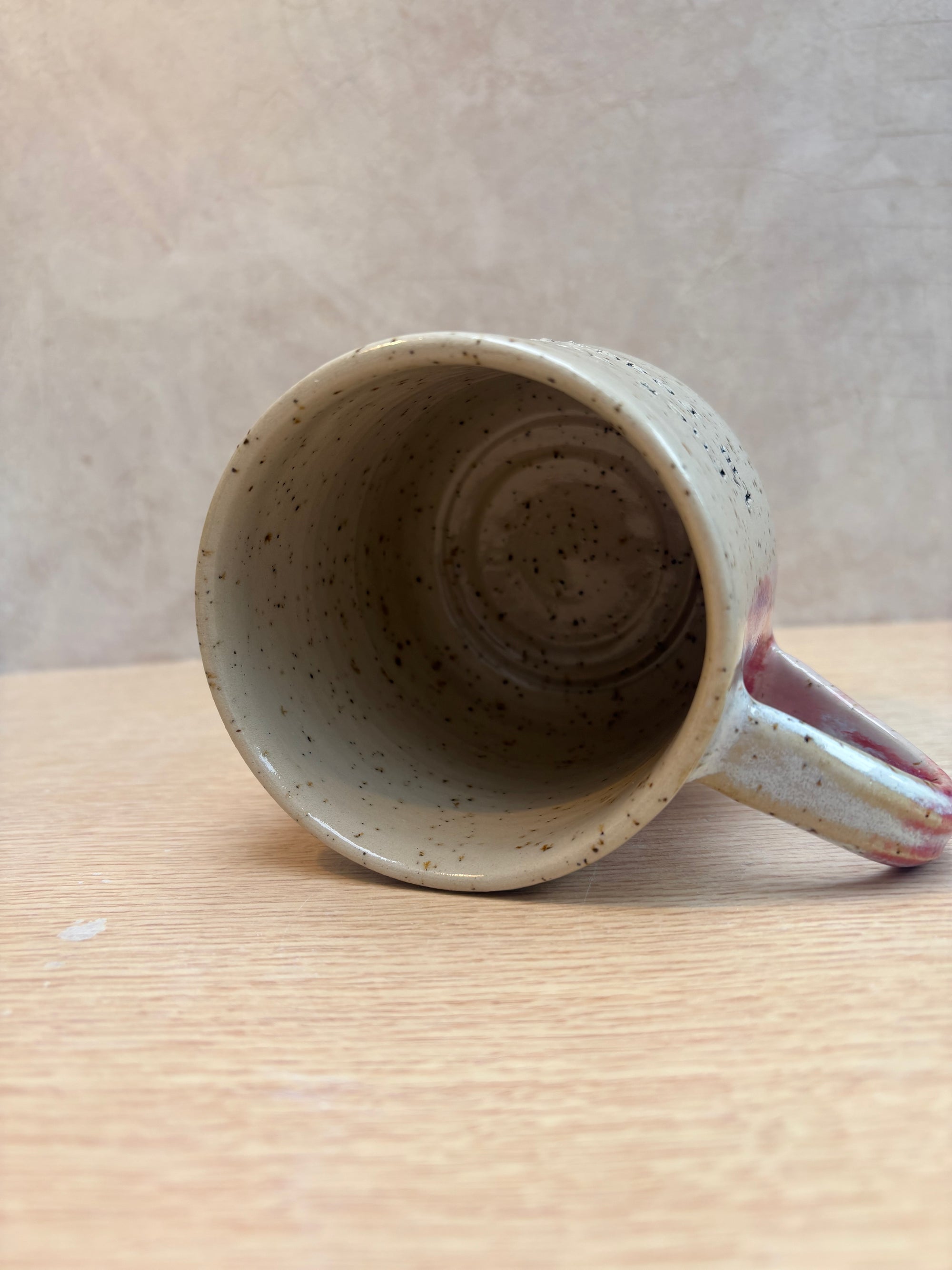 “Fuck off i'm reading" mug (Pink Raspberry Ripple)