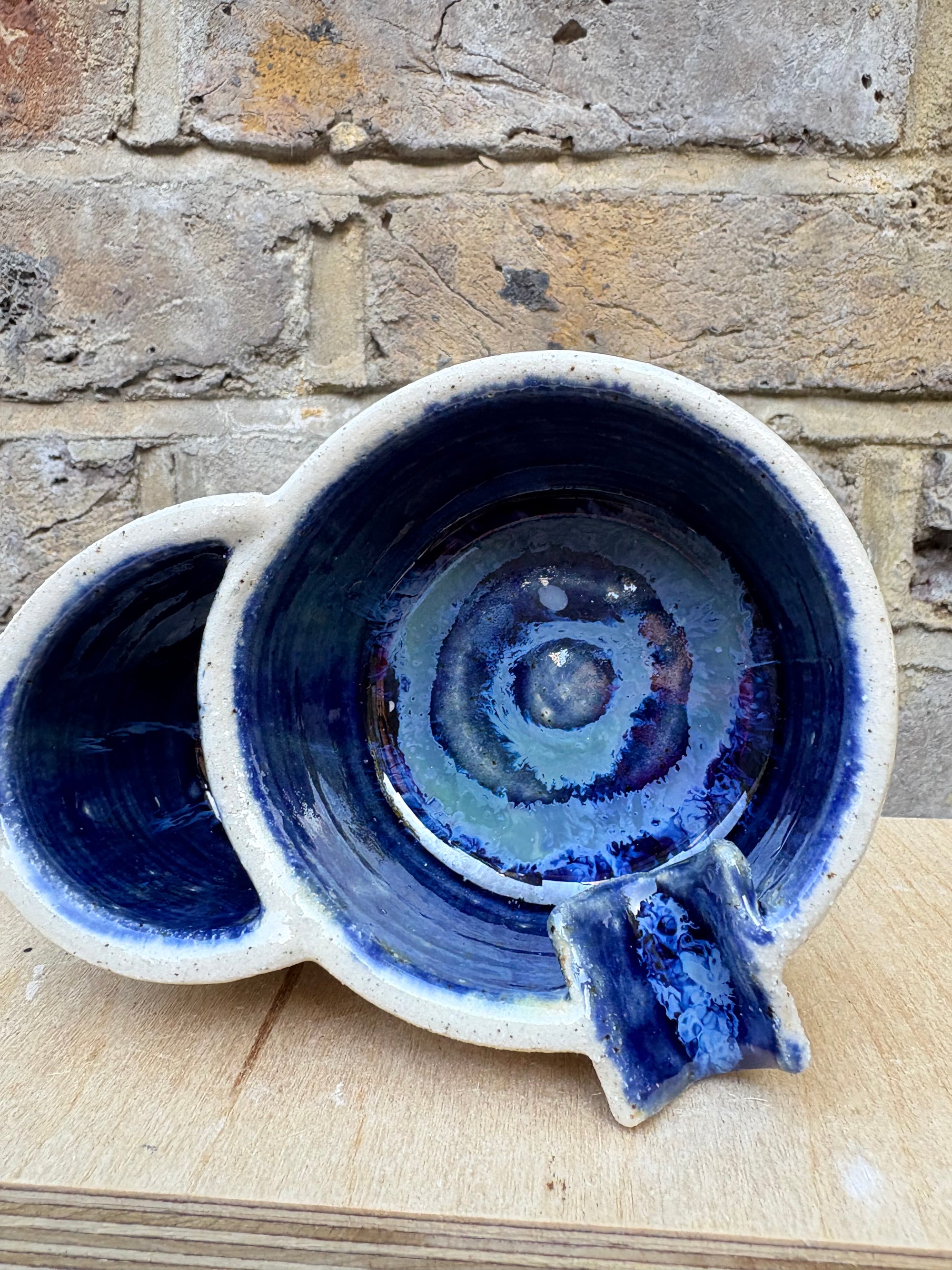 Ashtray with lighter holder (deep blue)