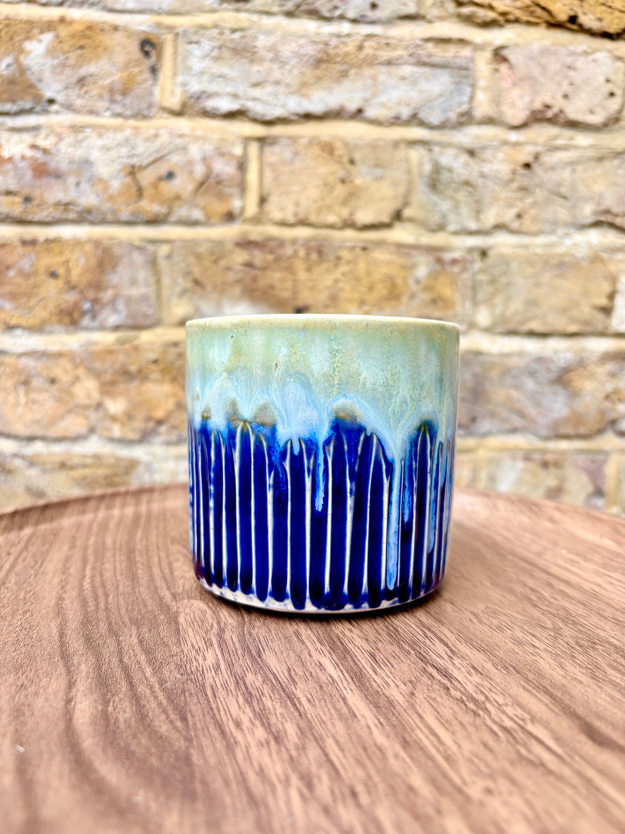 "no one knows what the fuck they're doing" mug (320ml, blue/green)