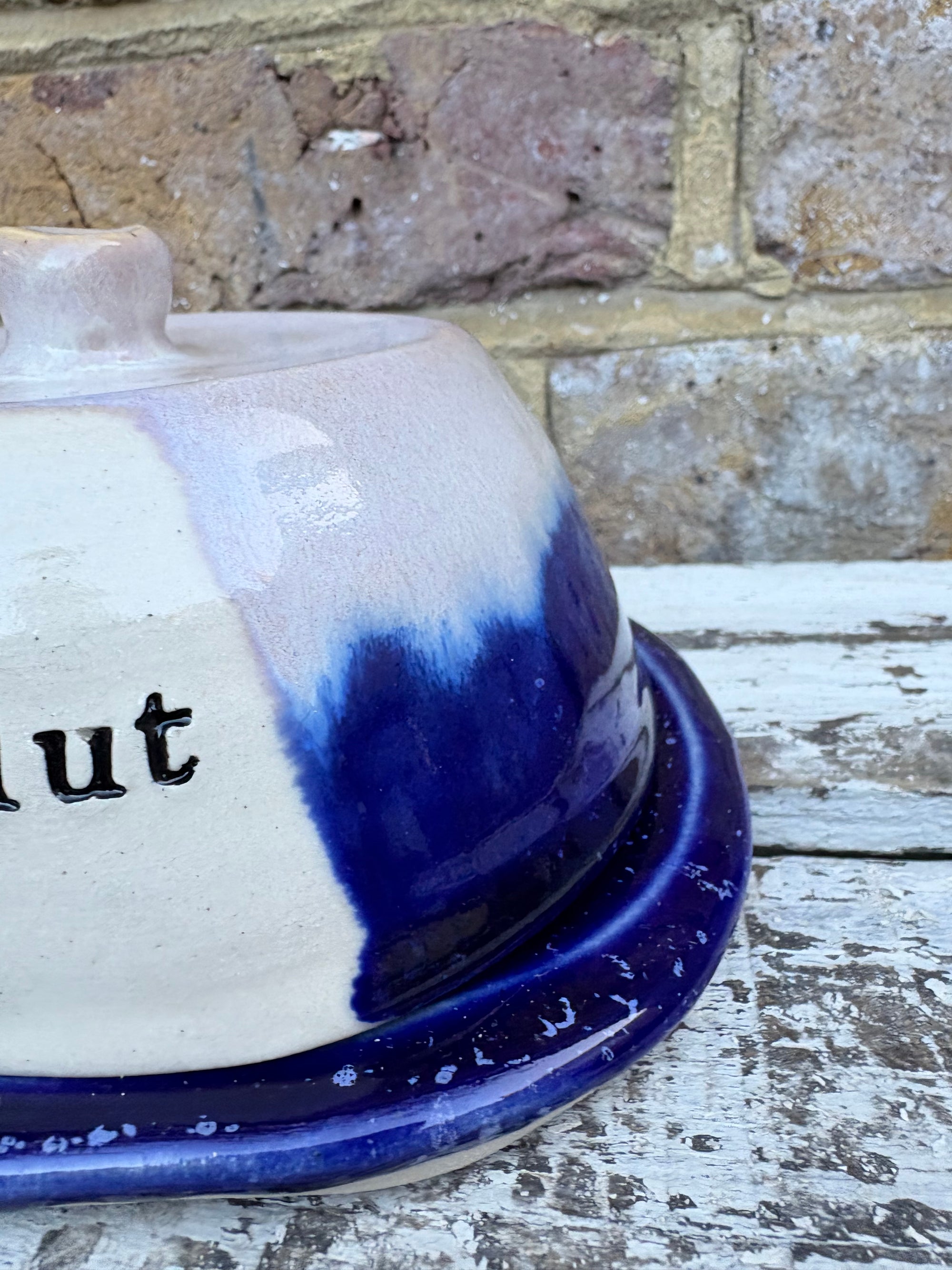 Butter Dish (butter slut, lilac/blue)