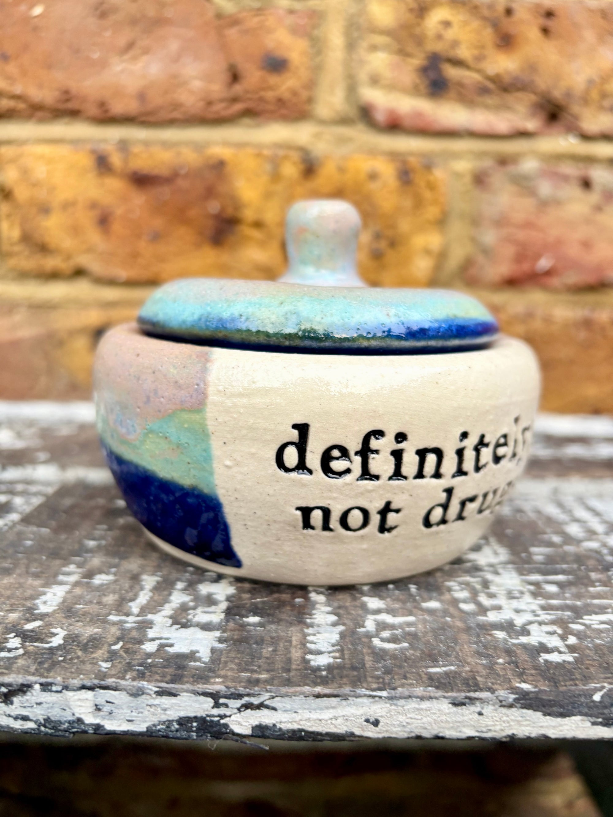 "definitely not drugs" lidded pot (blue night sky)