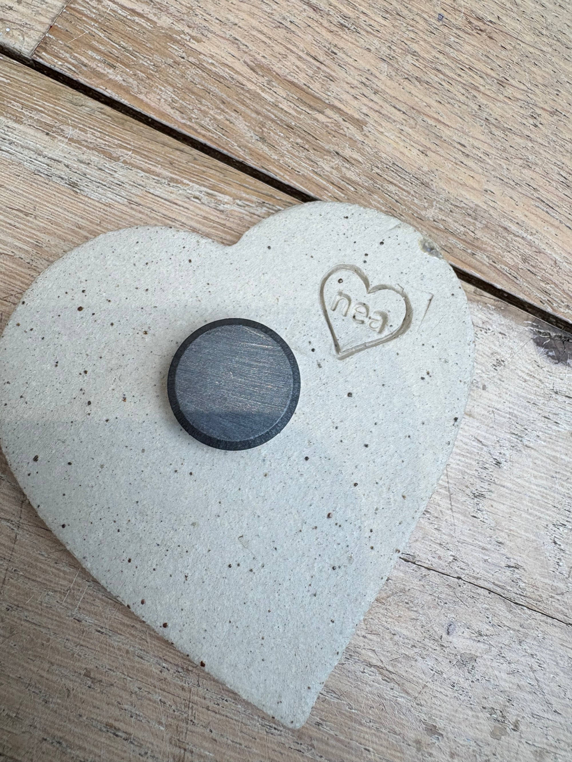 Twat Magnet (large, blue)