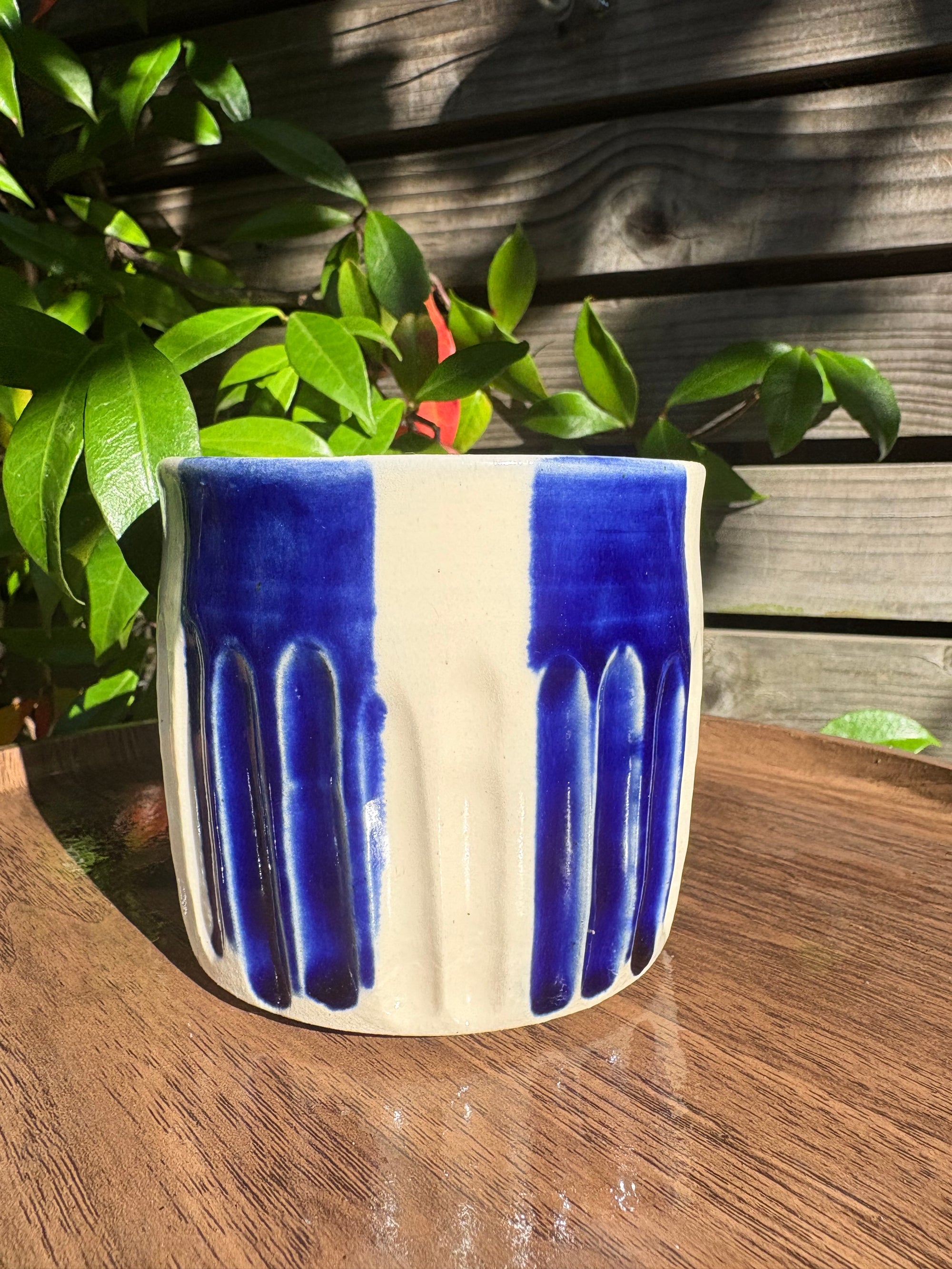 "fuck off, i'm watching the traitors" mug (no handle/blue/grooves, 320ml)