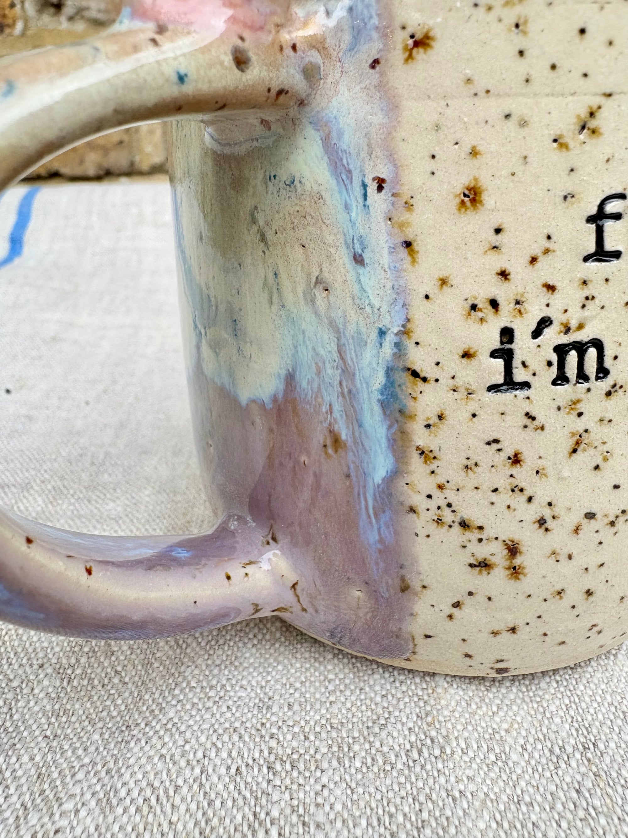 “Fuck off i'm reading" mug (Lilac Dream)