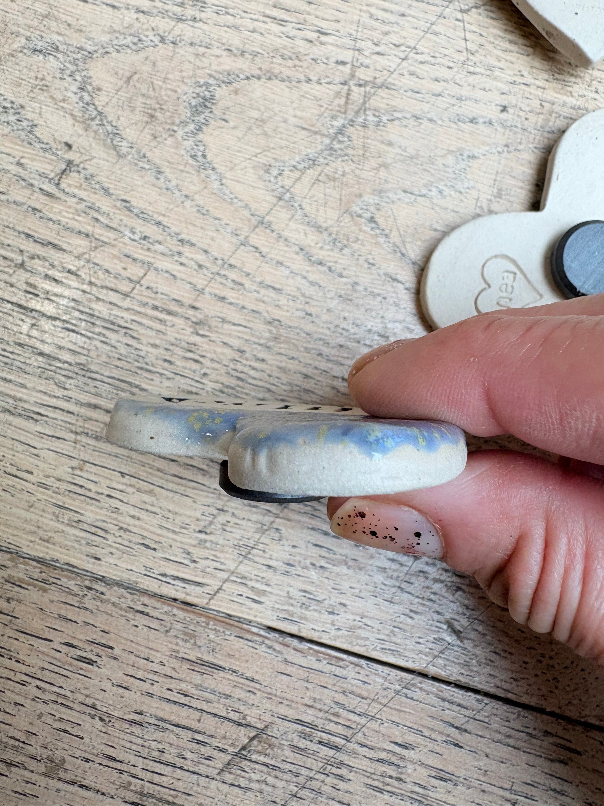 “pillock” Magnet (blue hydrangea, medium)