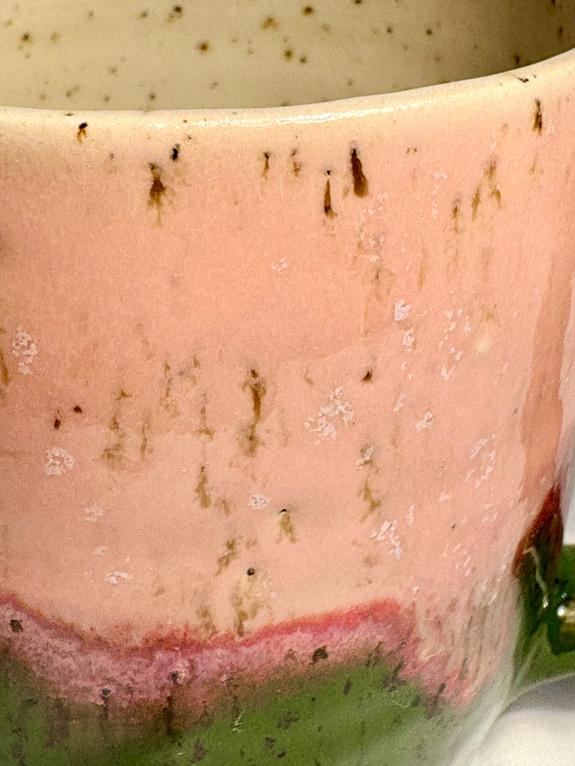 “Fuck off, i'm gardening" mug (pink/green)