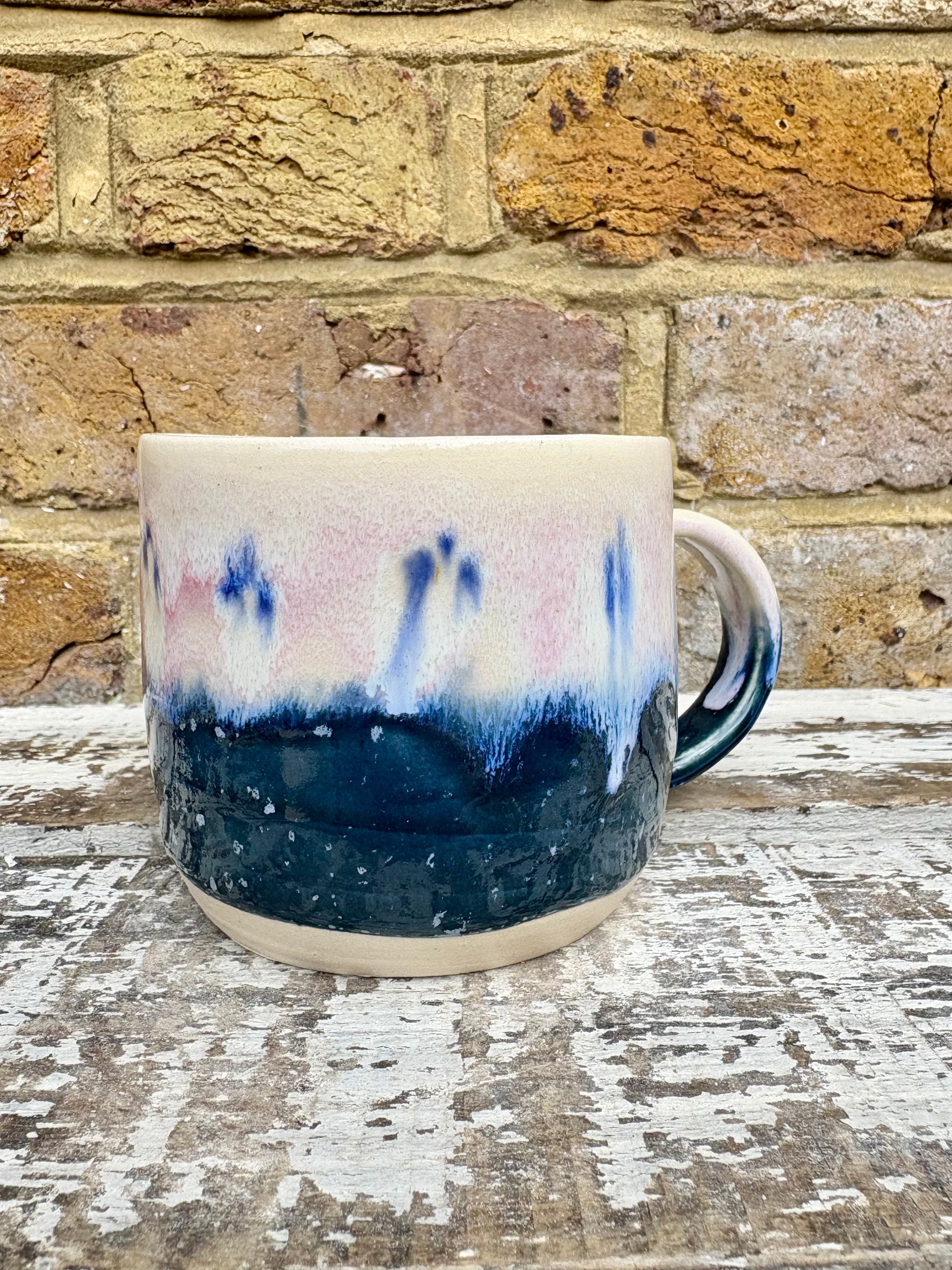 “Fuck off, i'm knitting" mug