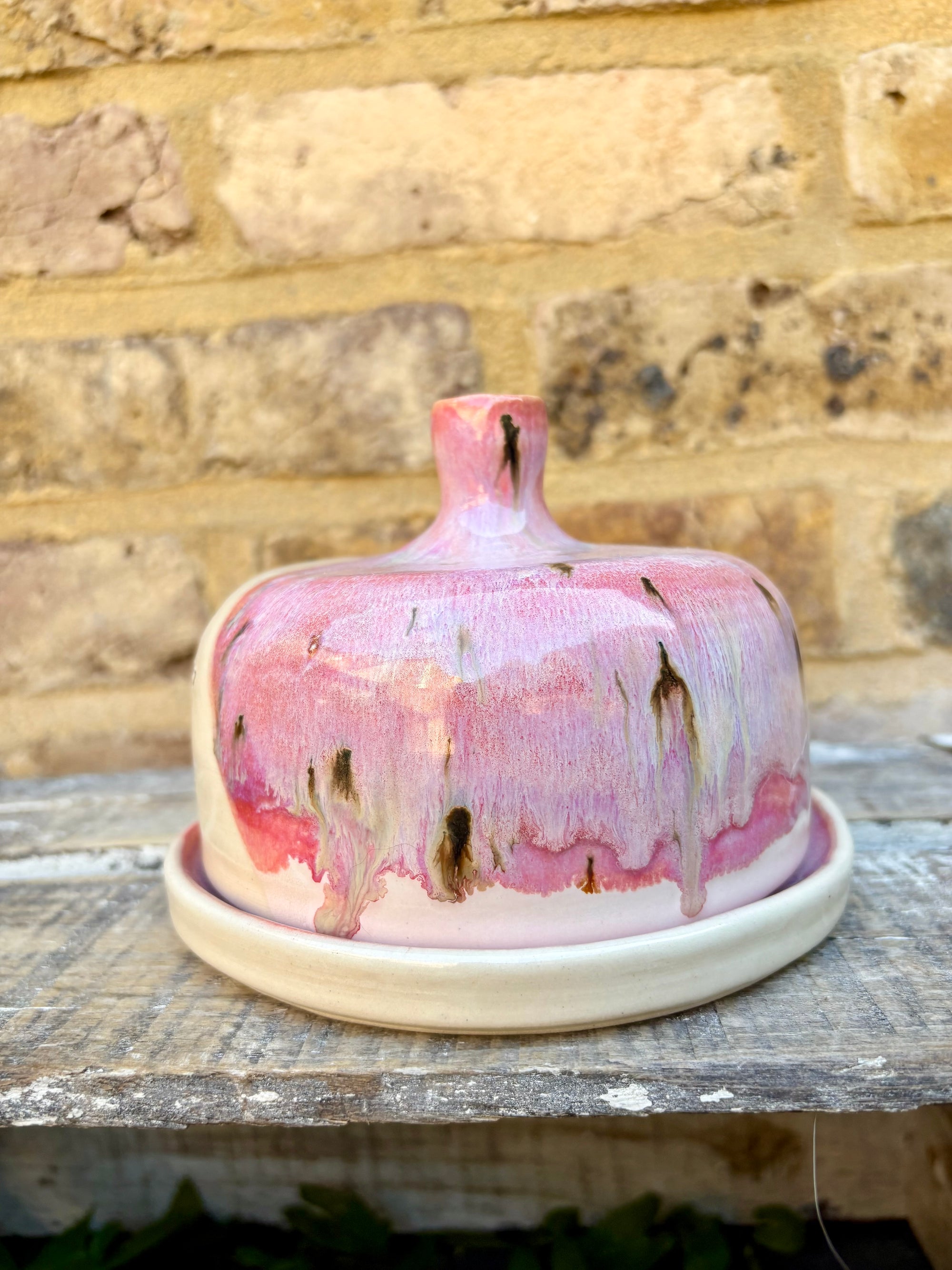 Butter Dish (buttery slut, pink, cream clay, knob)