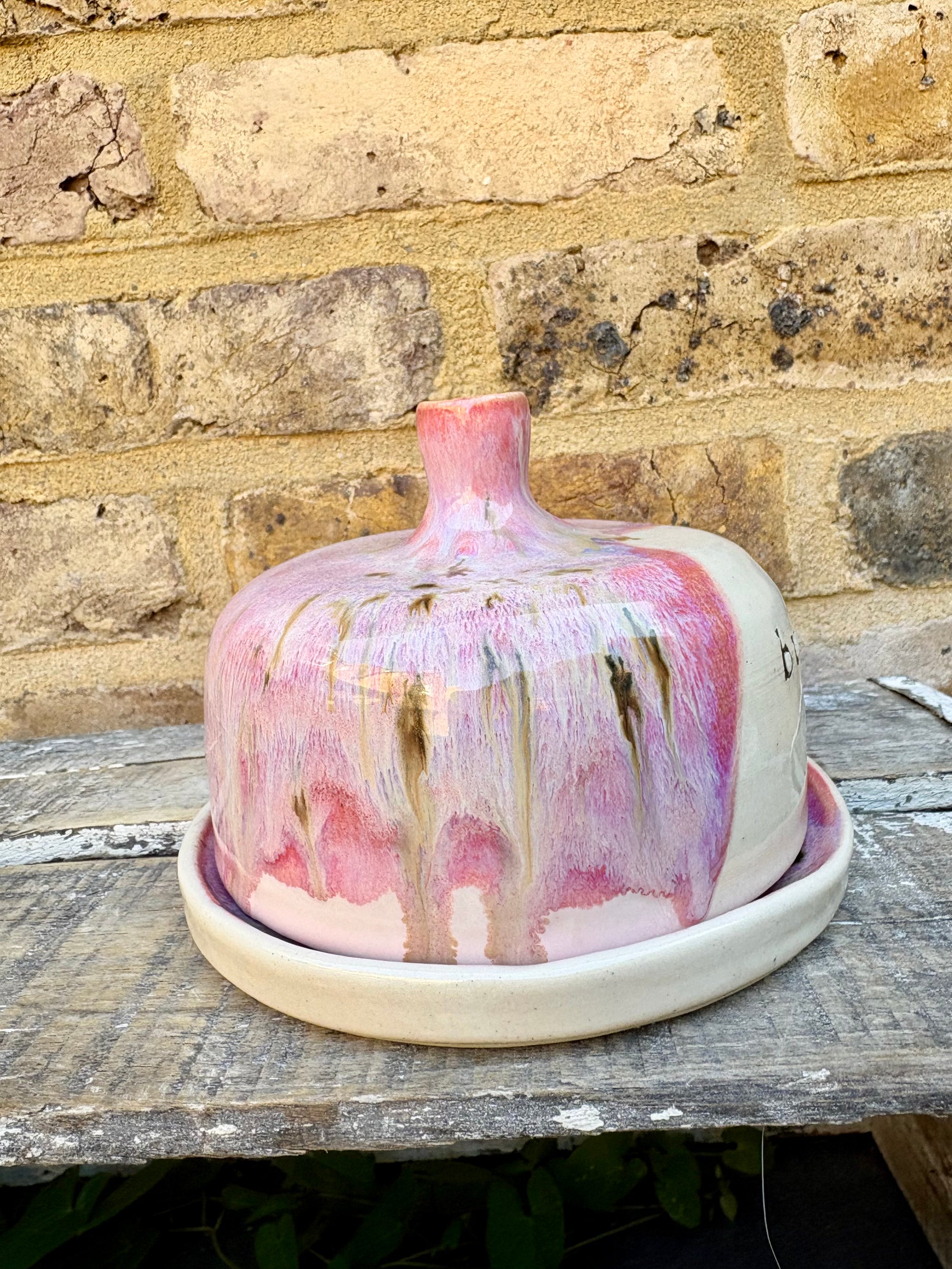 Butter Dish (buttery slut, pink, cream clay, knob)