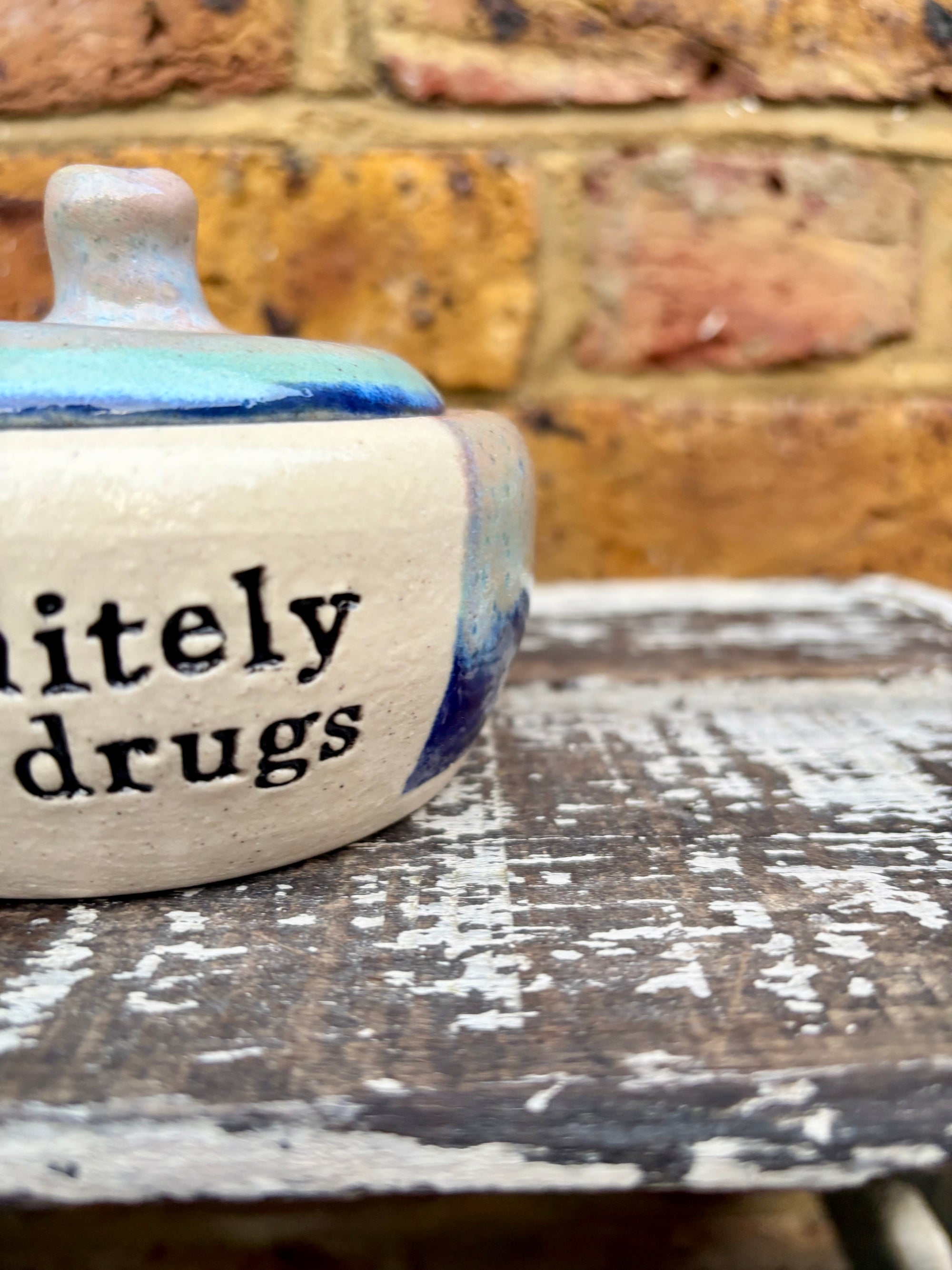 "definitely not drugs" lidded pot (blue night sky)