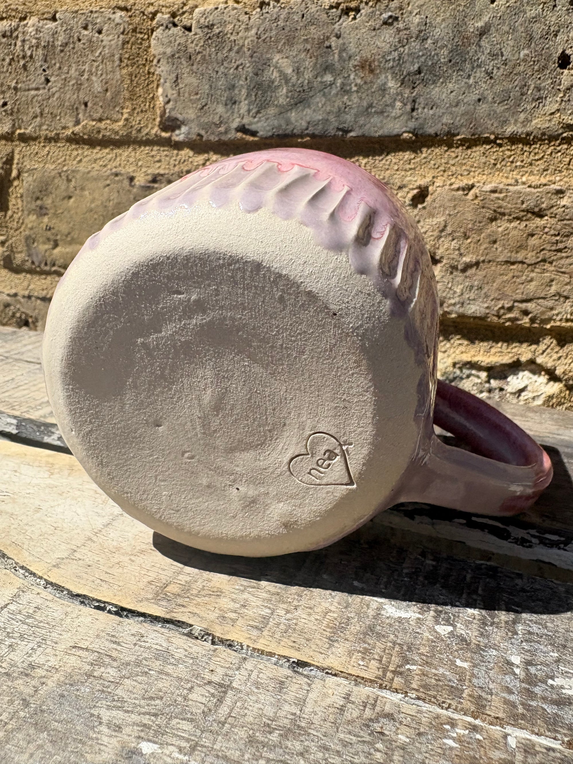 "really happy to be here” "what a bunch of cunts" mug (pink, grooves, 260ml)