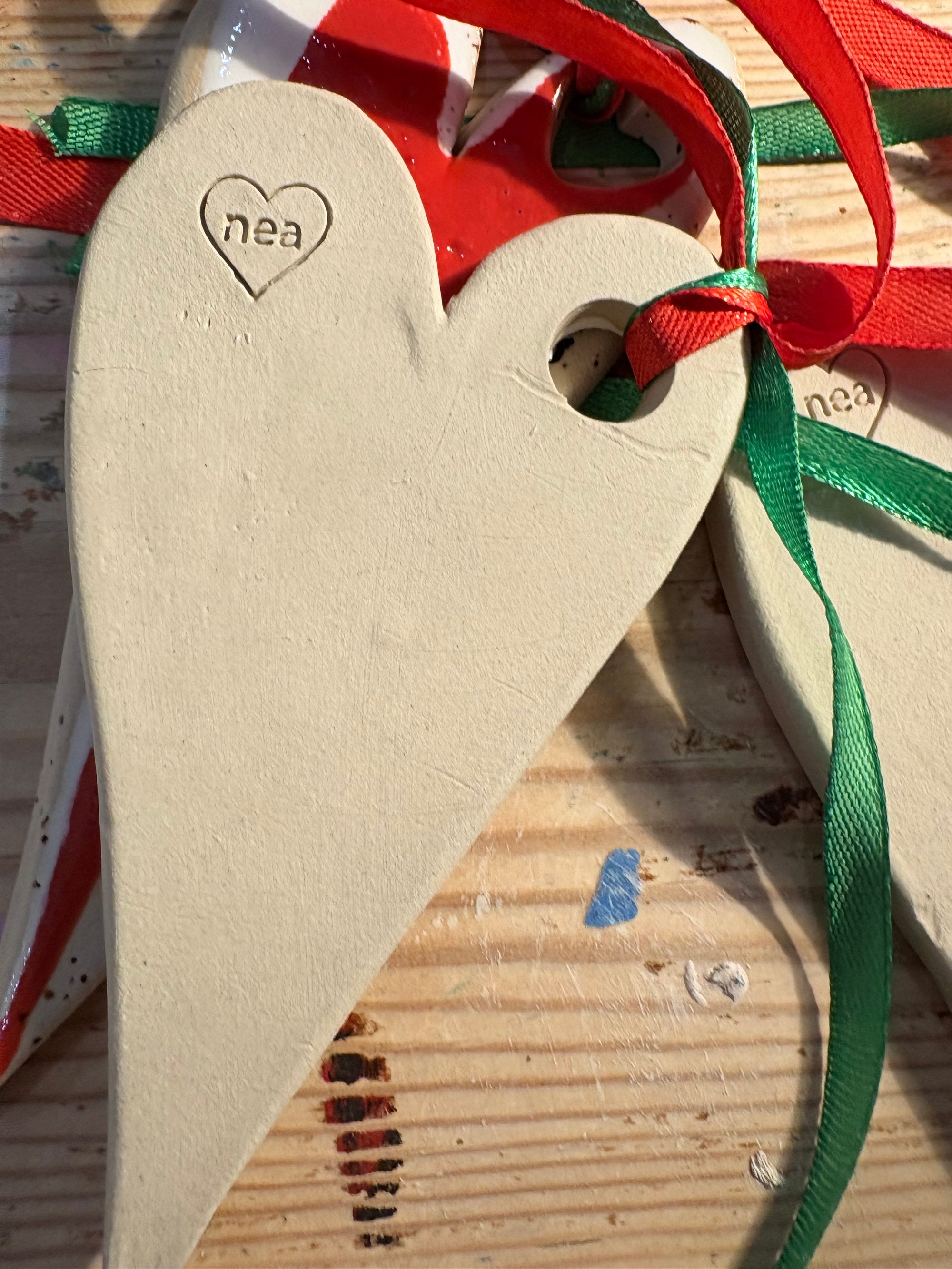 “merry xmas cunt” hanging decoration (red and white, large)